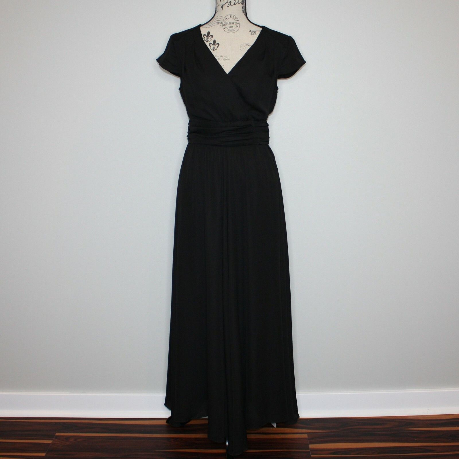 Other Cupshe V-Neck Shirred Dress in Black and size Small NWT Size S / US 4 / IT 40 - 8 Thumbnail