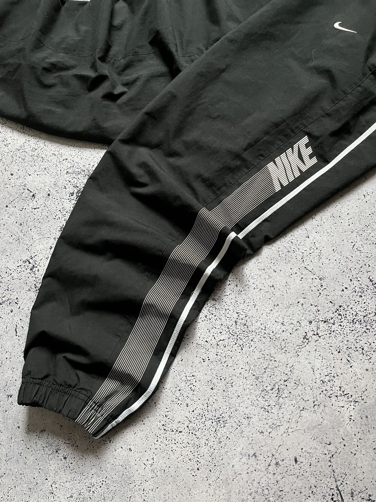 Vintage Vintage Nike Baggy Track Pants Drill Swoosh Big Logo Nylon Size US 32 / EU 48 - 3 Thumbnail