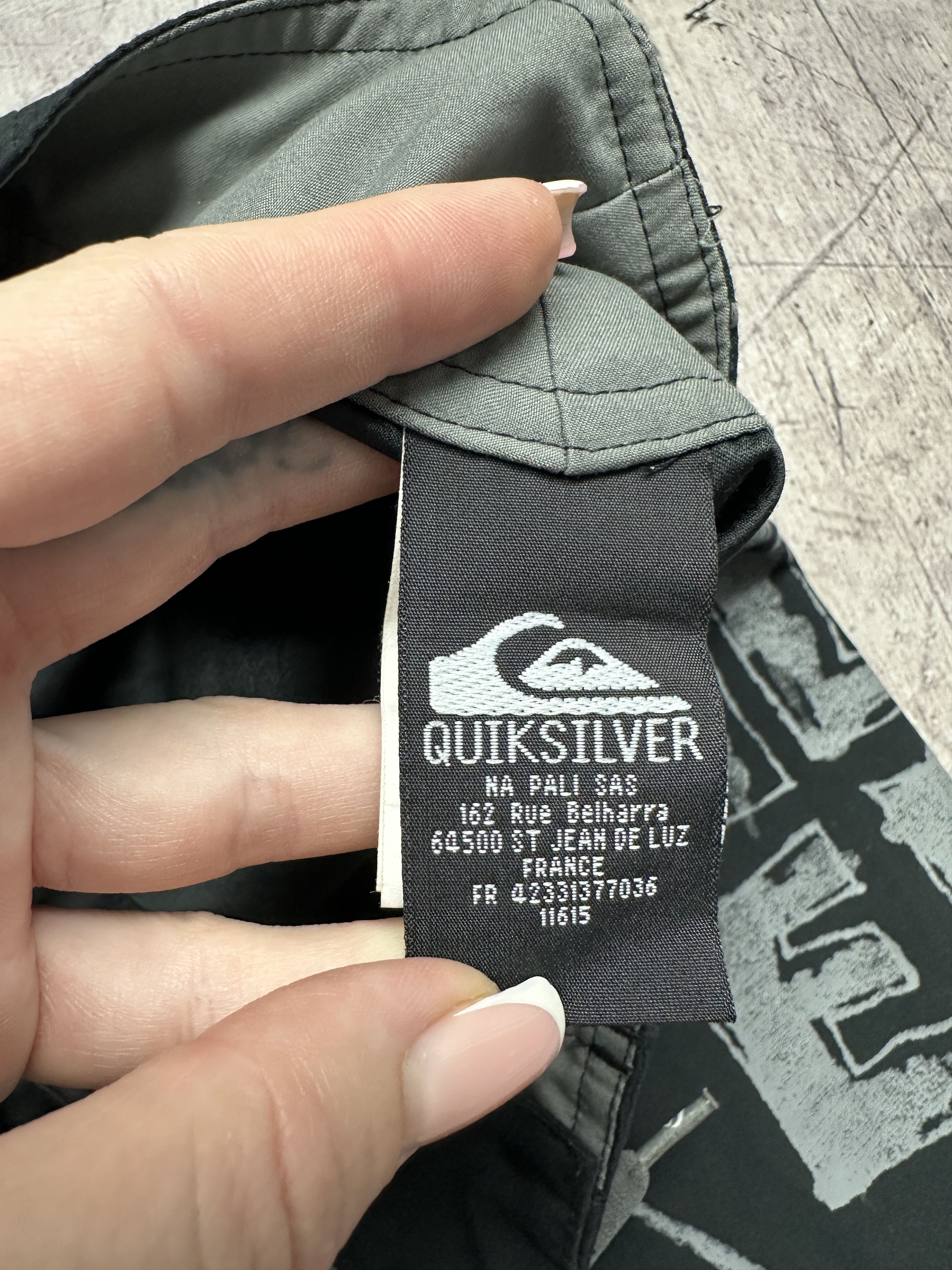 Quiksilver Quiksilver Vintage Mens Surf Style Shorts Size US 32 / EU 48 - 4 Thumbnail