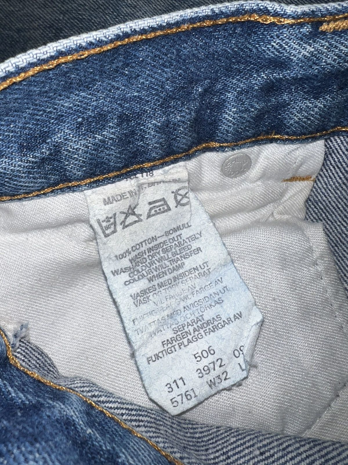 Levi's × Vintage Vintage Distressed Levis 501 Faded Blue Jeans Vintage Size US 32 / EU 48 - 10 Thumbnail