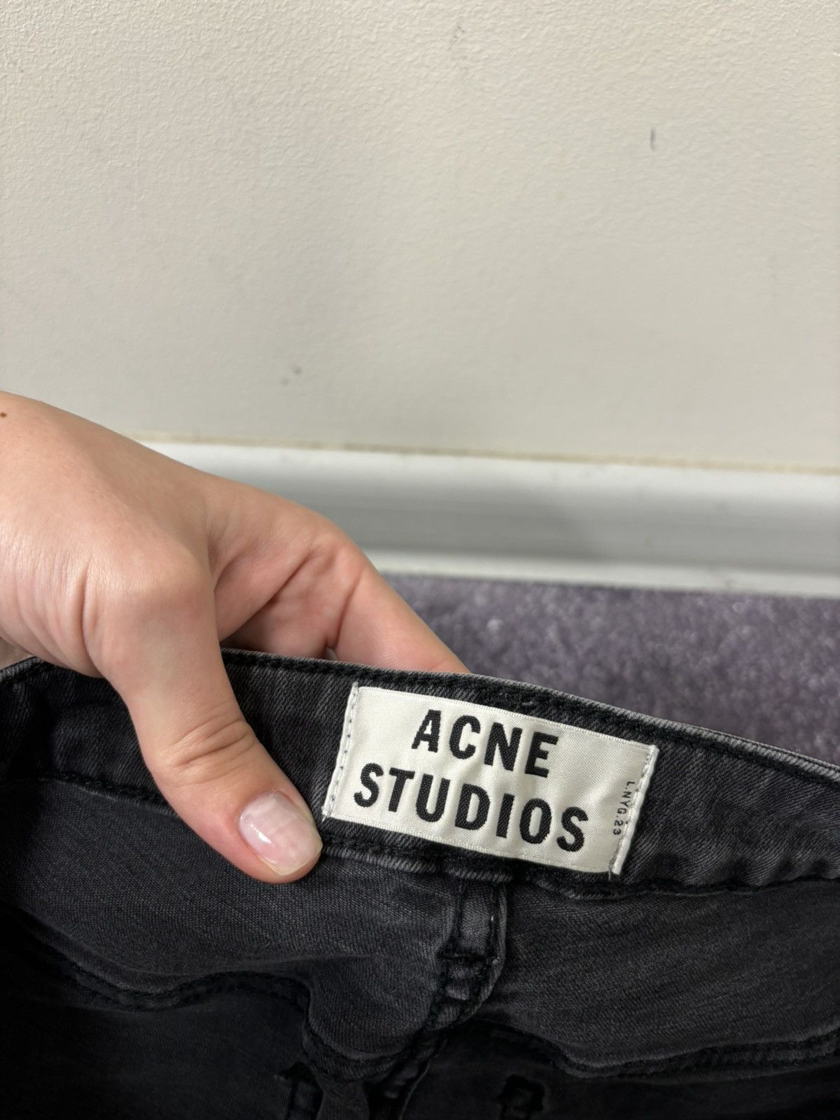 Acne Studios Acne Studios Skin 5 Used Black Women’s Mid Rise Slim Jeans Size 30" / US 8 / IT 44 - 8 Thumbnail
