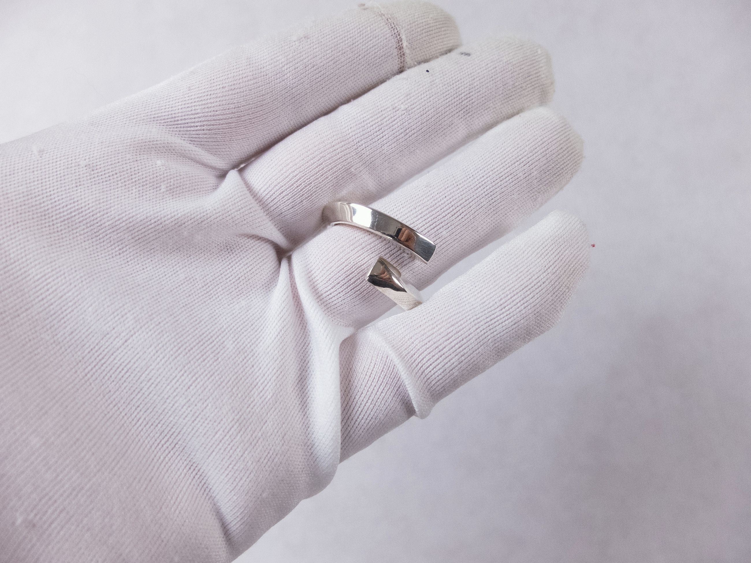 Bottega Veneta BOTTEGA VENETA Sterling silver coil round ring 9.5 21 q Size ONE SIZE - 7 Thumbnail