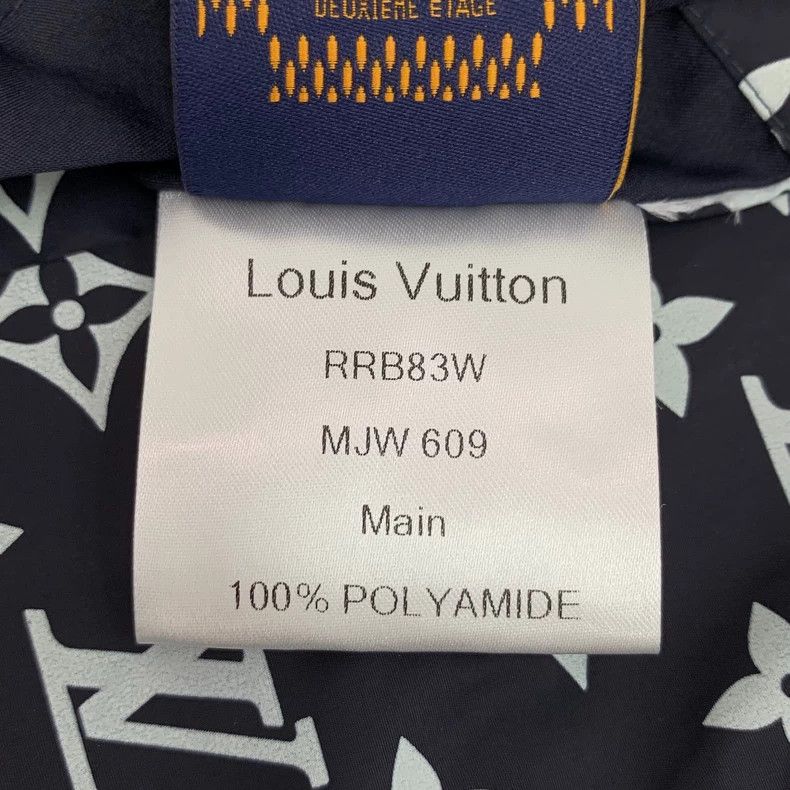 Louis Vuitton Louis Vuitton Long Sleeve Jacket with Standing Neck and Zi Size US M / EU 48-50 / 2 - 7 Thumbnail