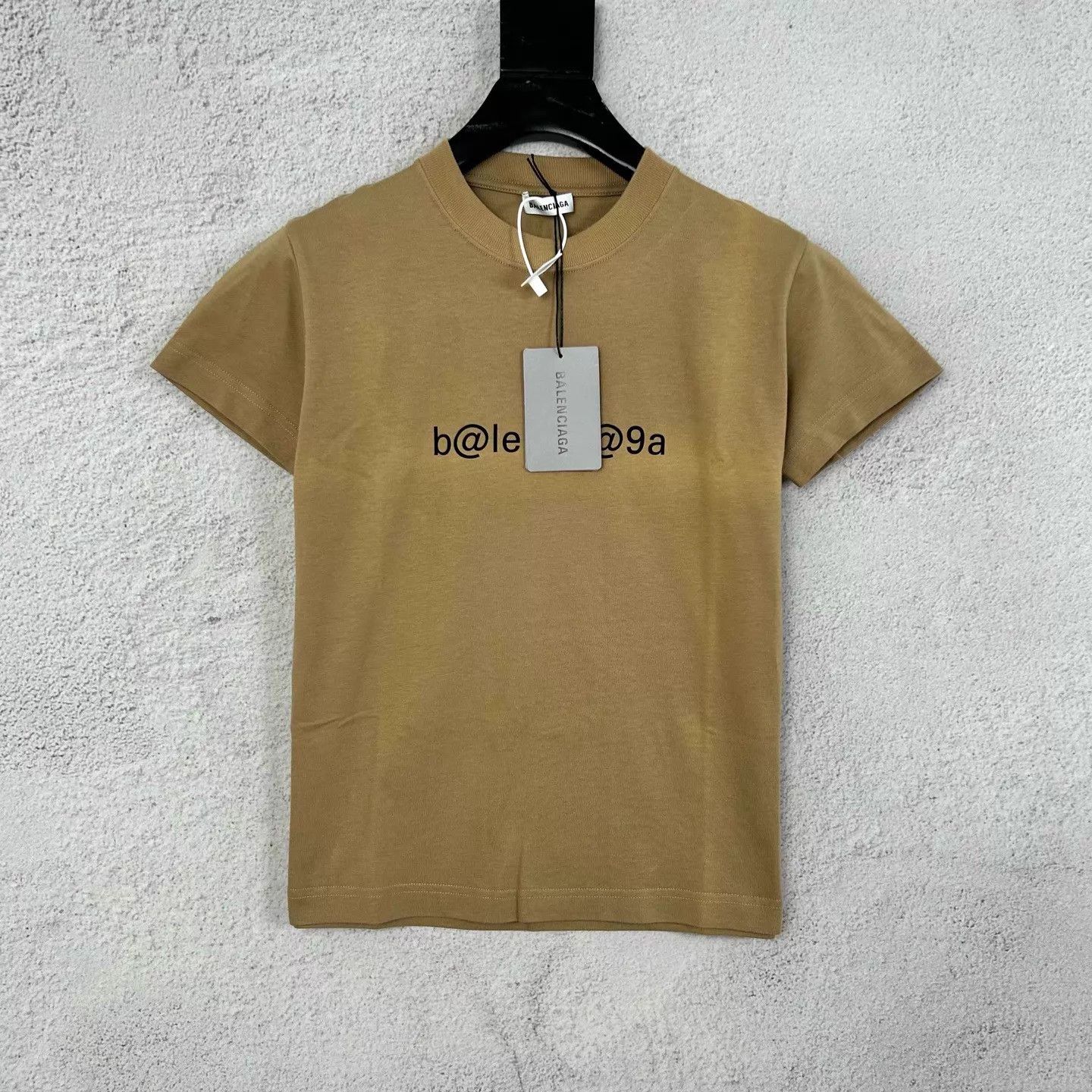 Balenciaga BLCG deep camel short sleeve T-shirt XS Size XS / US 0-2 / IT 36-38 - 1 Thumbnail