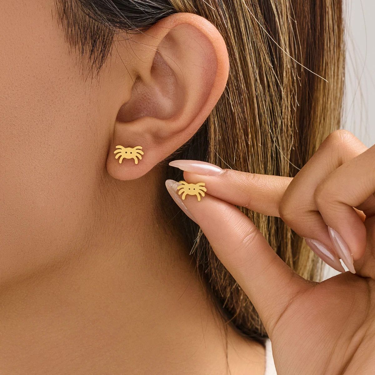 Jewelry Crab Mini Stud Earrings Charm Earring Gift Size ONE SIZE - 3 Thumbnail