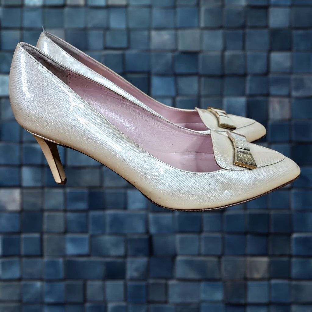 Vintage kate spade new york Women's Pointy Toe Pumps Heel Size 6.5C Yellow Floral Metal Stiletto Pump Casual Shoes Ladies Shoes Womens Size US 7 / IT 37 - 1 Thumbnail