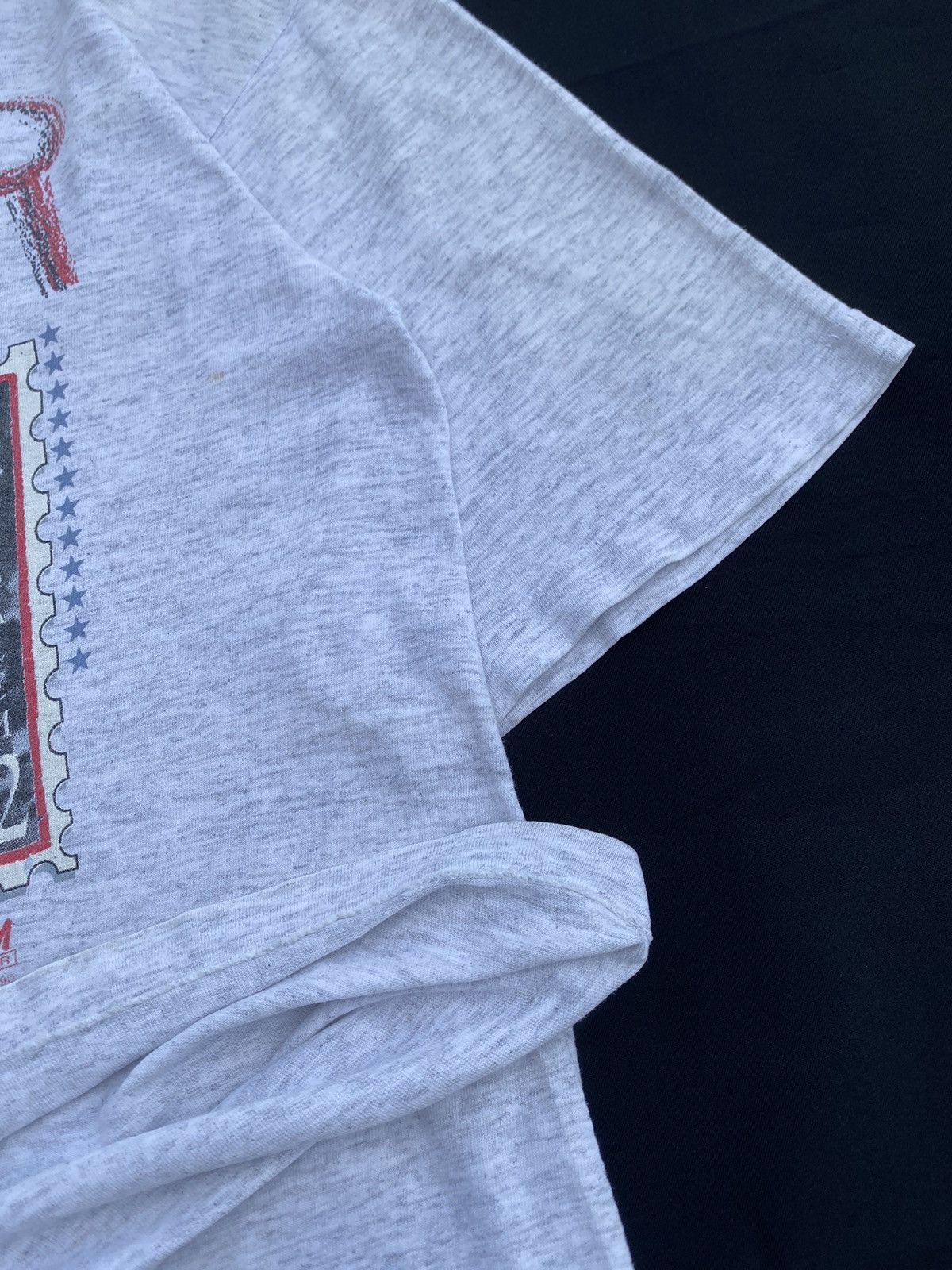 NBA Rare Vintage 90s Clyde Drexler NBA Tshirt Size US L / EU 52-54 / 3 - 18 Thumbnail