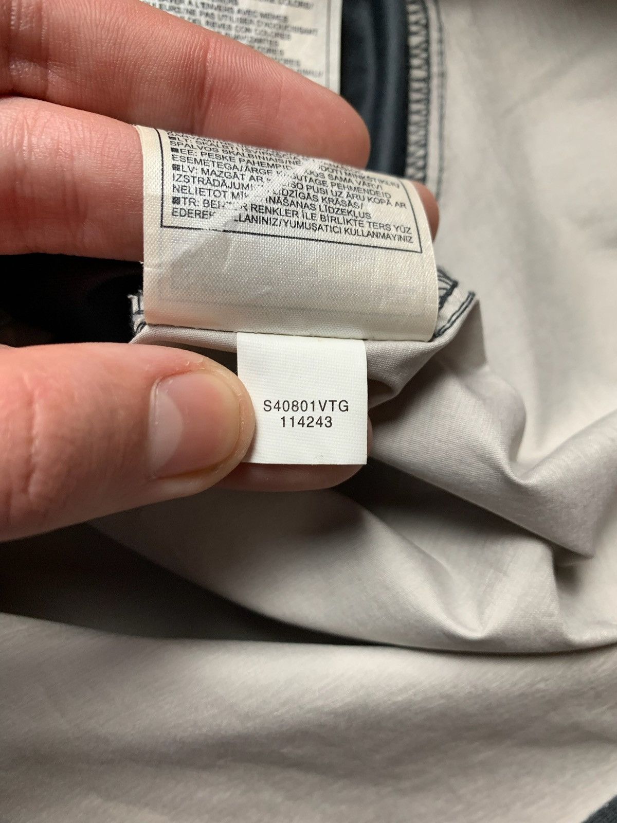 Nike × Nike ACG × Vintage Vintage Nike ACG jacket size Xl grey logo Size US XL / EU 56 / 4 - 7 Thumbnail