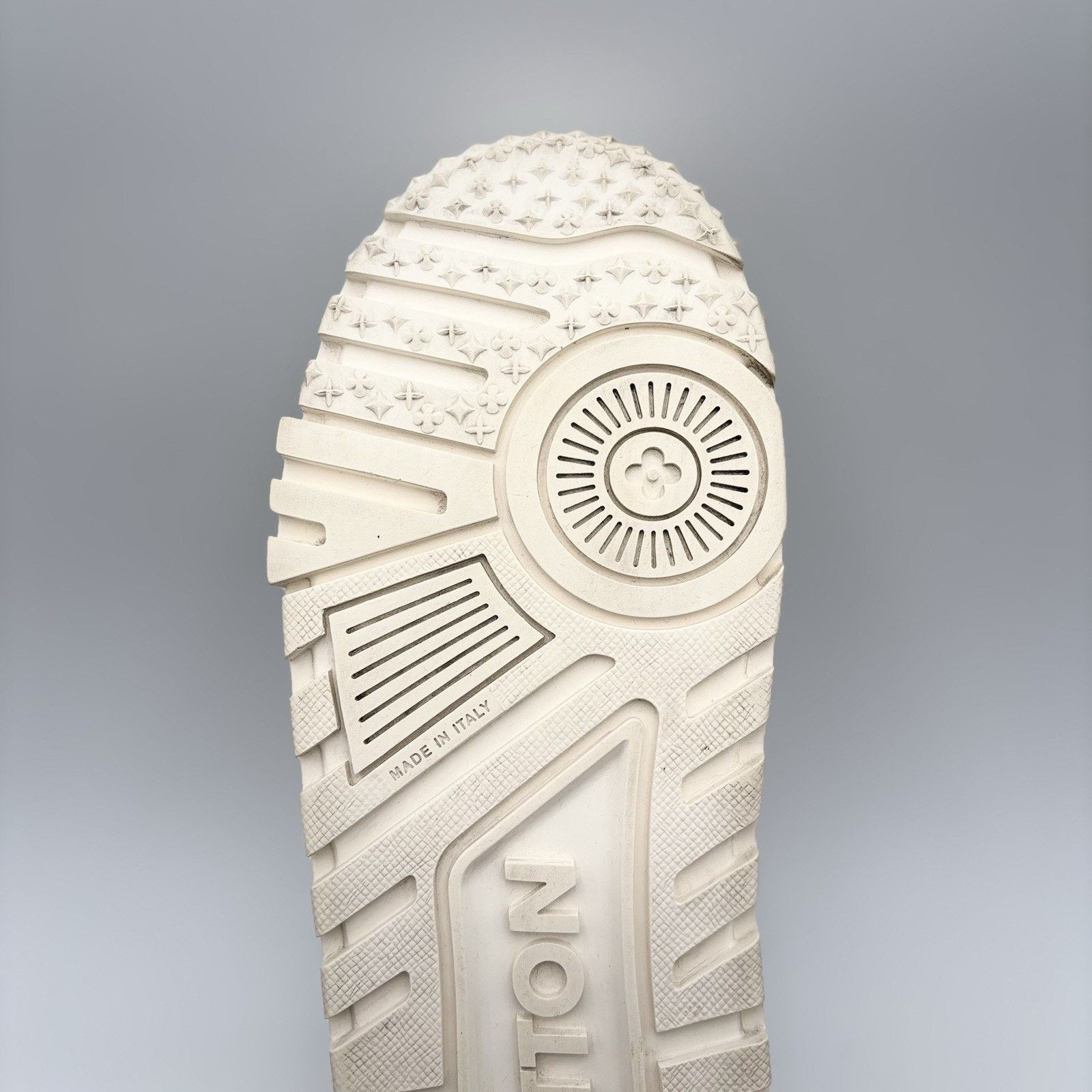 Louis Vuitton Louis Vuitton Maxi Trainer ' White ' | GREAT CONDITION! Size US 9.5 / EU 42-43 - 11 Thumbnail