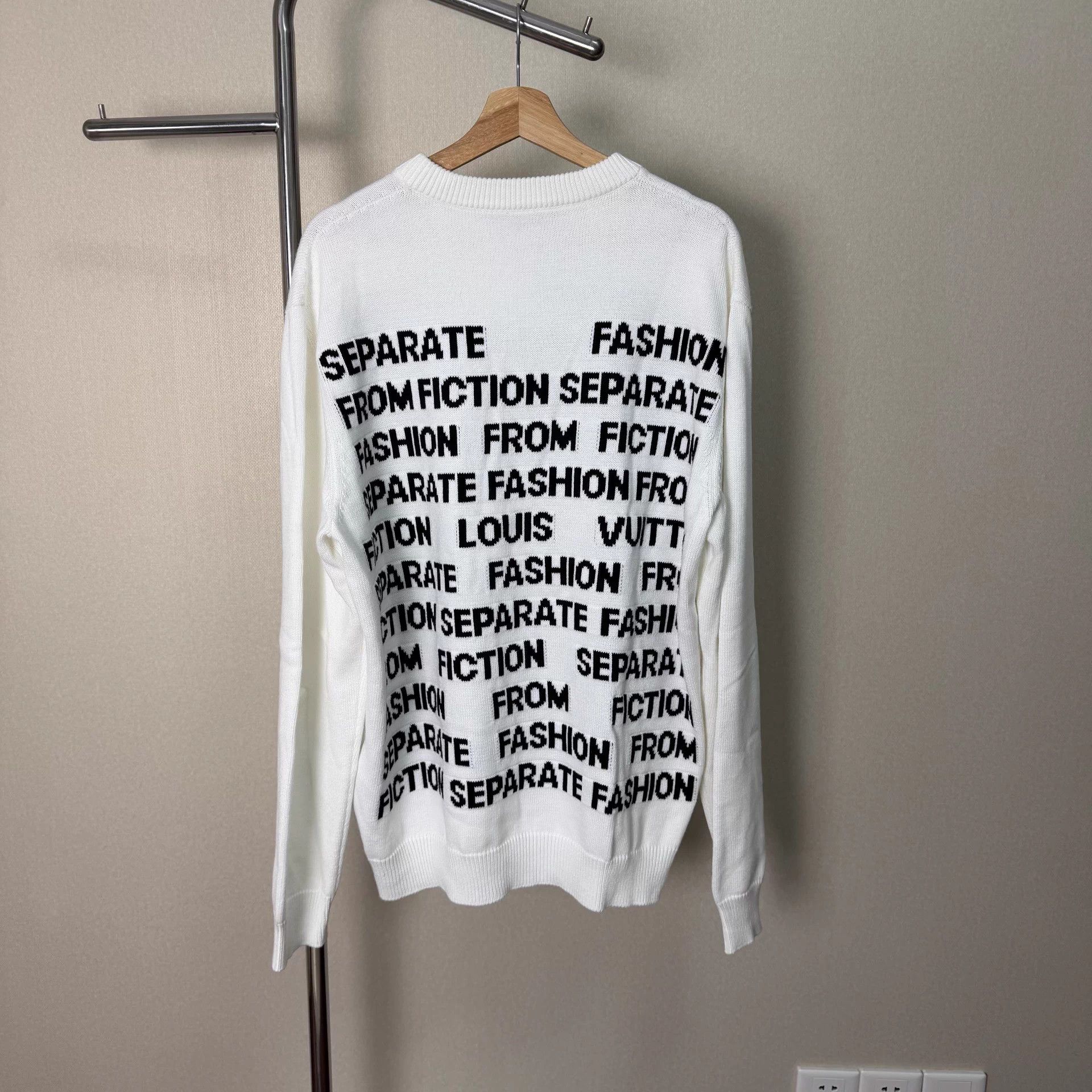 Louis Vuitton LOUIS VUITTON jacquard crewneck knit men's white Size US XL / EU 56 / 4 - 2 Thumbnail