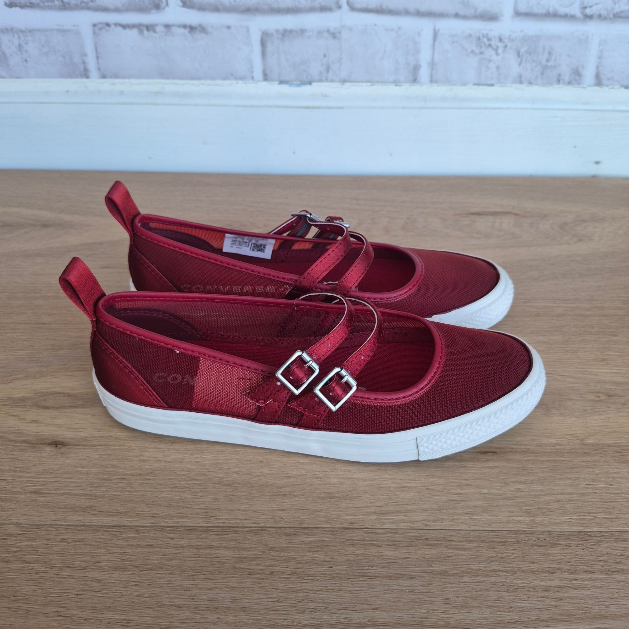 Converse ⭐Converse Chuck Taylor All Star Dainty Mary Jane 7 Womens Me Size US 7 / IT 37 - 9 Thumbnail