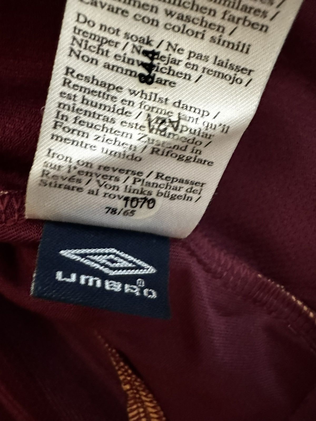 Umbro 06/07 Hearts Home Kit Size US S / EU 44-46 / 1 - 6 Thumbnail