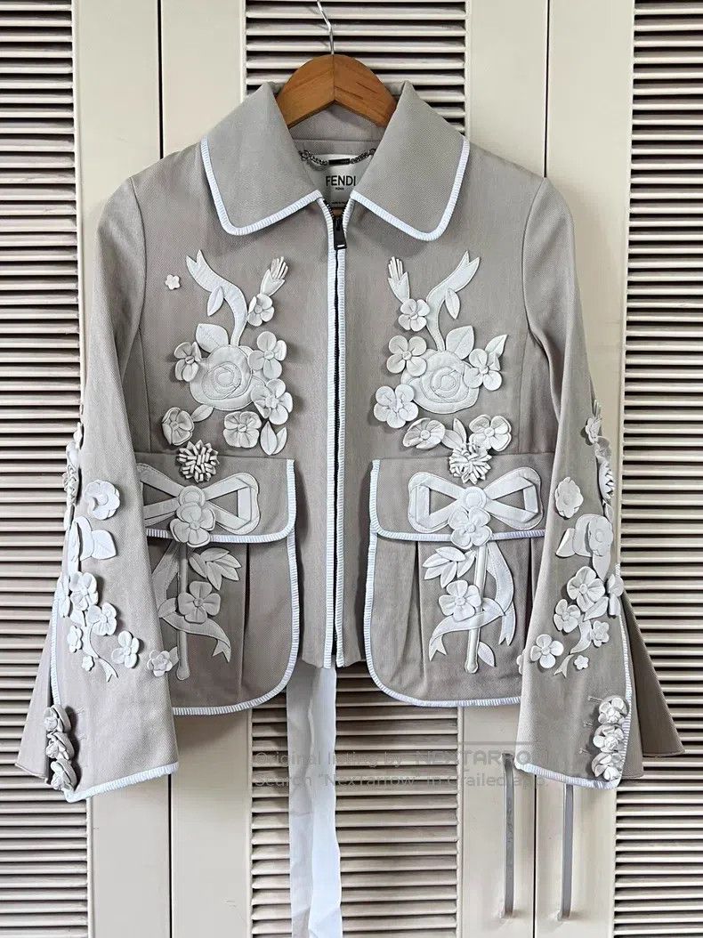 Fendi Fendi Women's short jacket Size S / US 4 / IT 40 - 1 Thumbnail