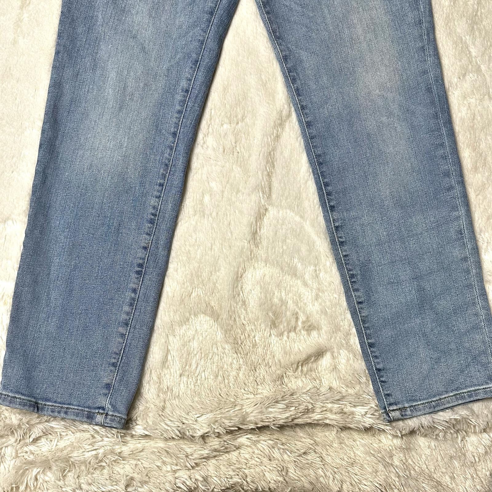 DSTLD × Designer DSTLD Boyfriend Jeans Women’s 28 Light Wash Blue Relaxed Fit Size 28" / US 6 / IT 42 - 4 Thumbnail