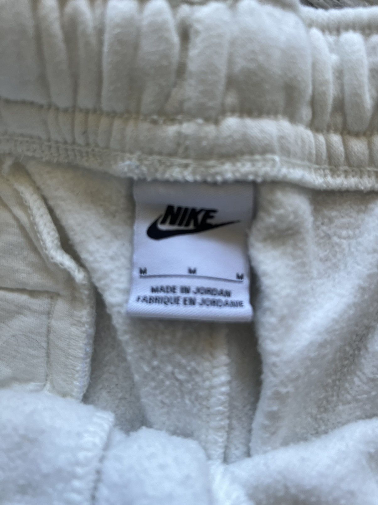 Nike Nike Essentials Ivory Joggers Size US 32 / EU 48 - 4 Thumbnail