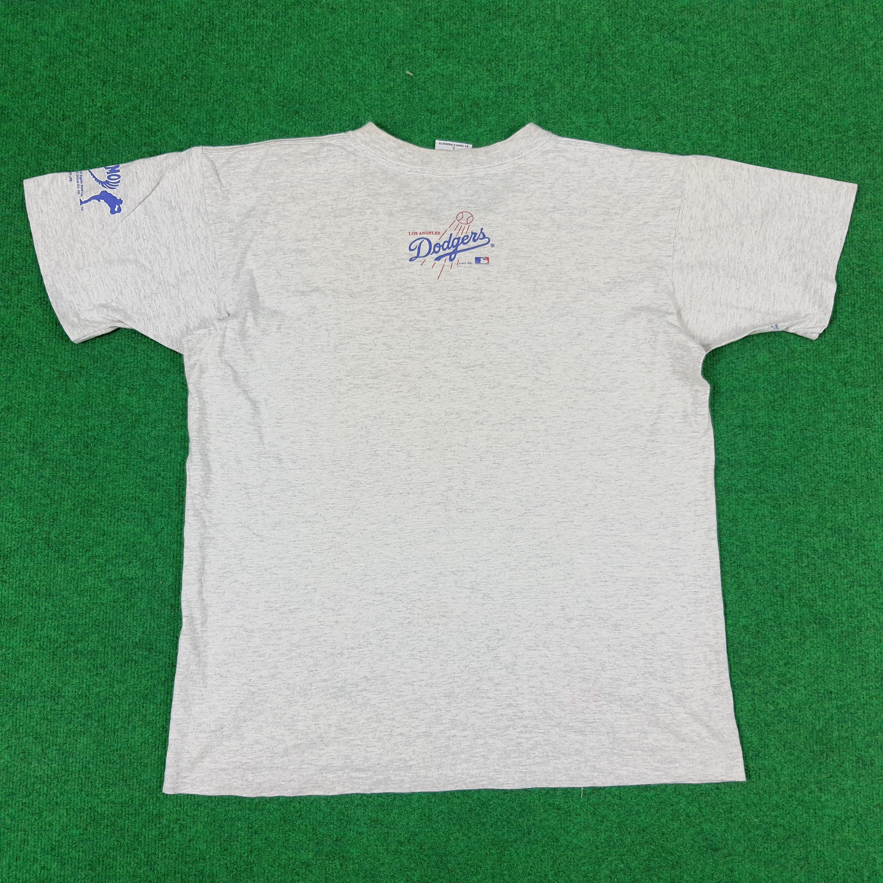 MLB × Vintage Vintage MLB 90s L.A Dodgers Hideo Nomo Pro Player Tshirt Size US L / EU 52-54 / 3 - 3 Thumbnail