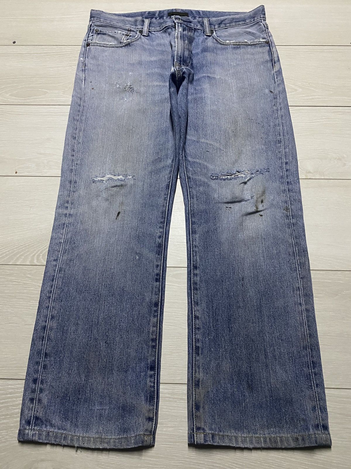 Uniqlo Vintage Uniqlo Grunge Distressed Loose Jeans Size US 36 / EU 52 - 1 Thumbnail