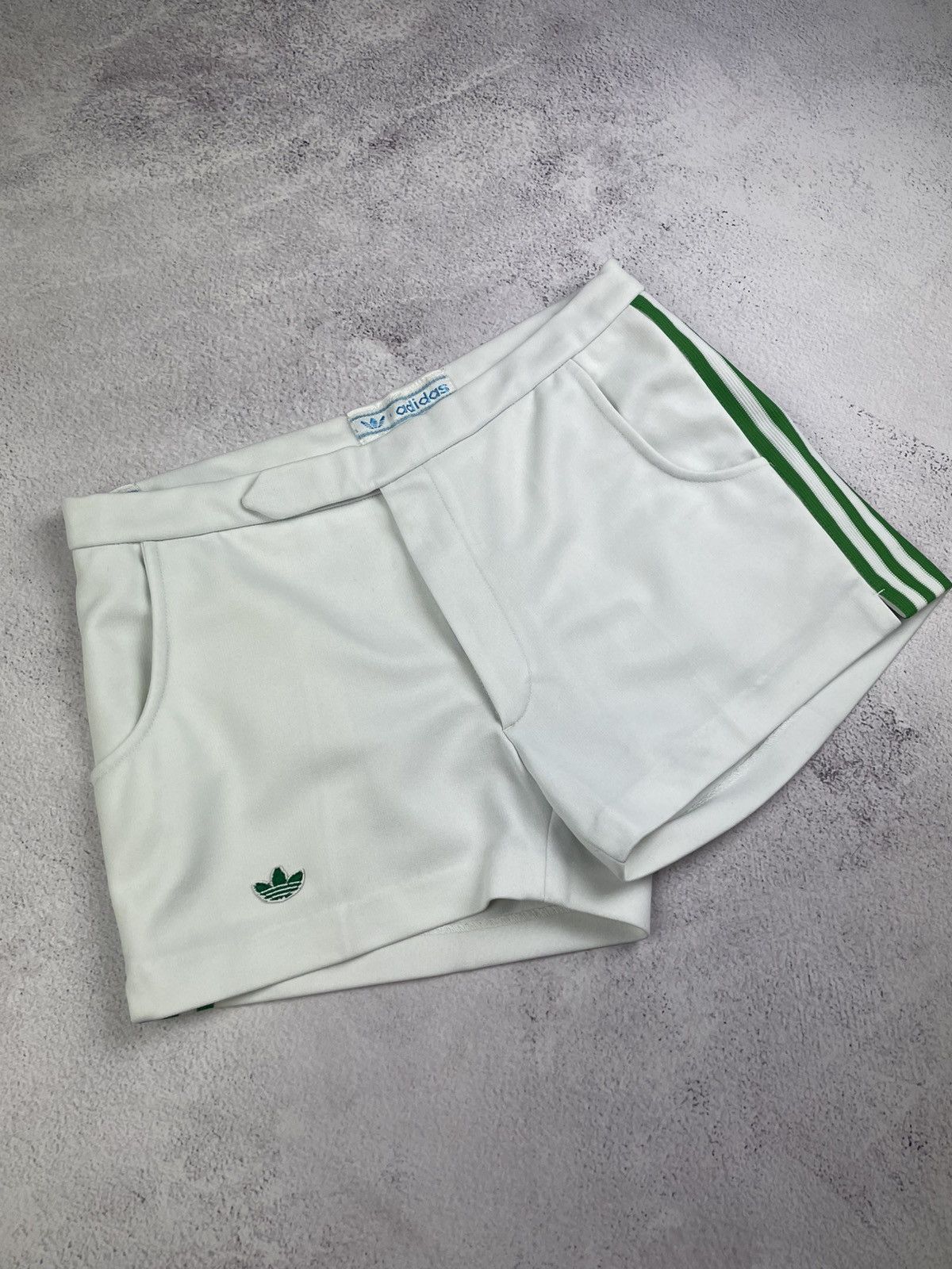 Adidas Vintage Adidas White Shorts S-M Trefoil Logo Stripes Retro Size US 32 / EU 48 - 2 Thumbnail