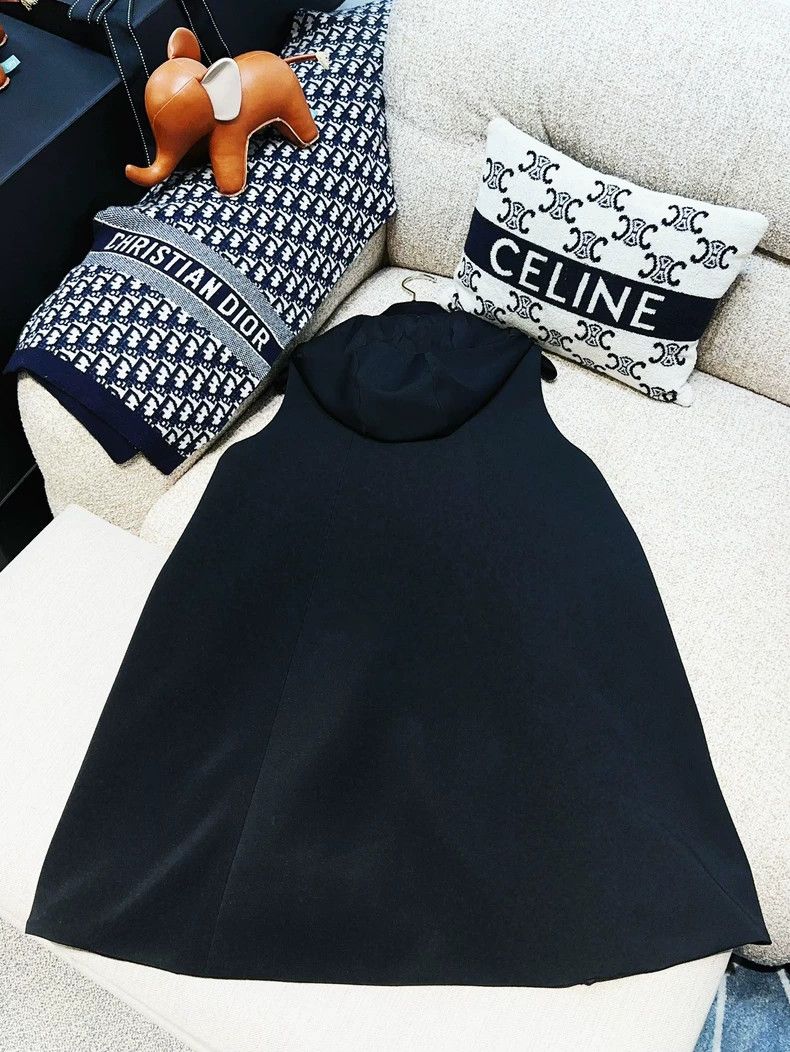 Chanel Chanel 25C early spring show black silk ripple sleeveless Size 25" / US 0 / IT 36 - 2 Thumbnail