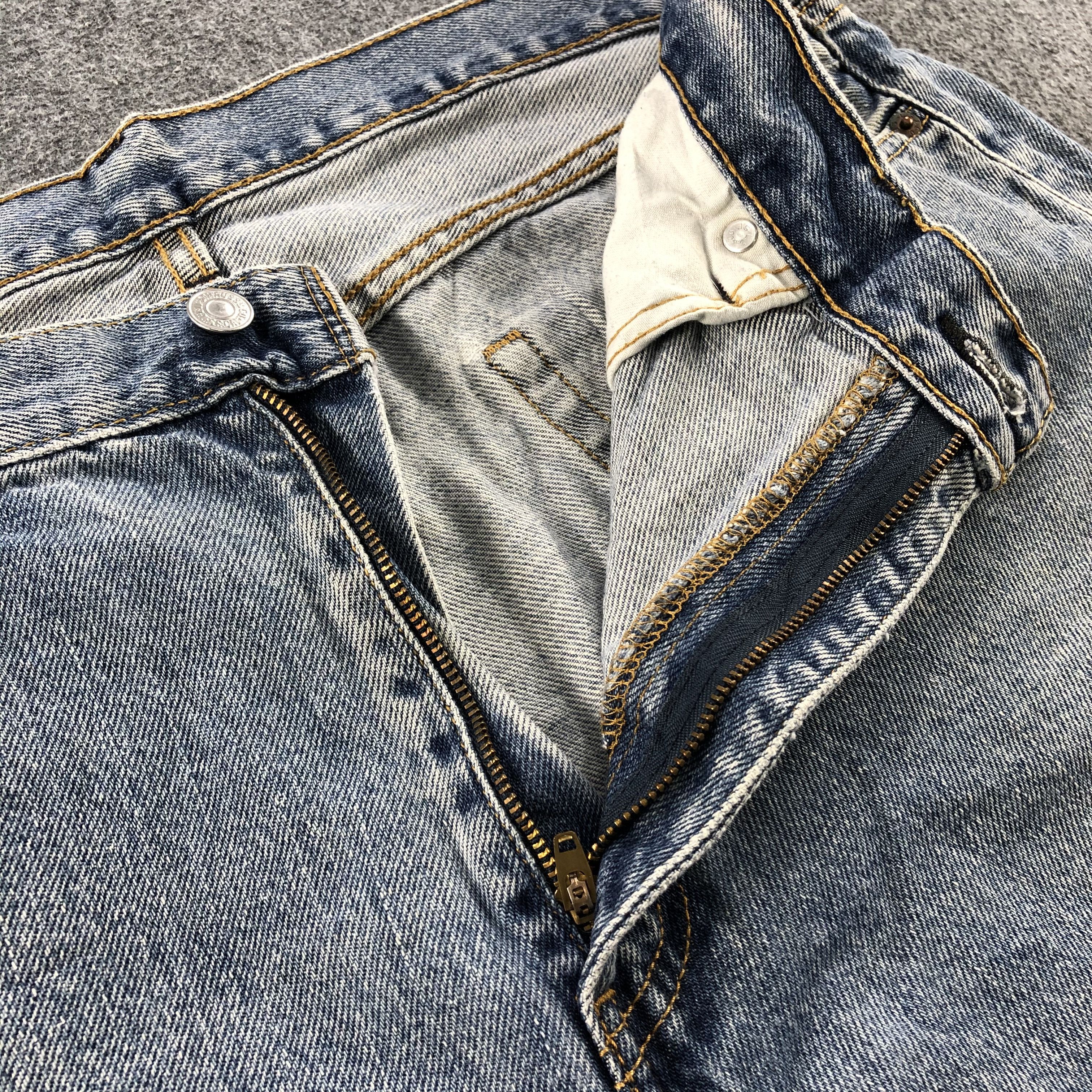Levi's Vintage Light Wash Levis 505 Jeans-J1276 Size US 37 - 7 Thumbnail