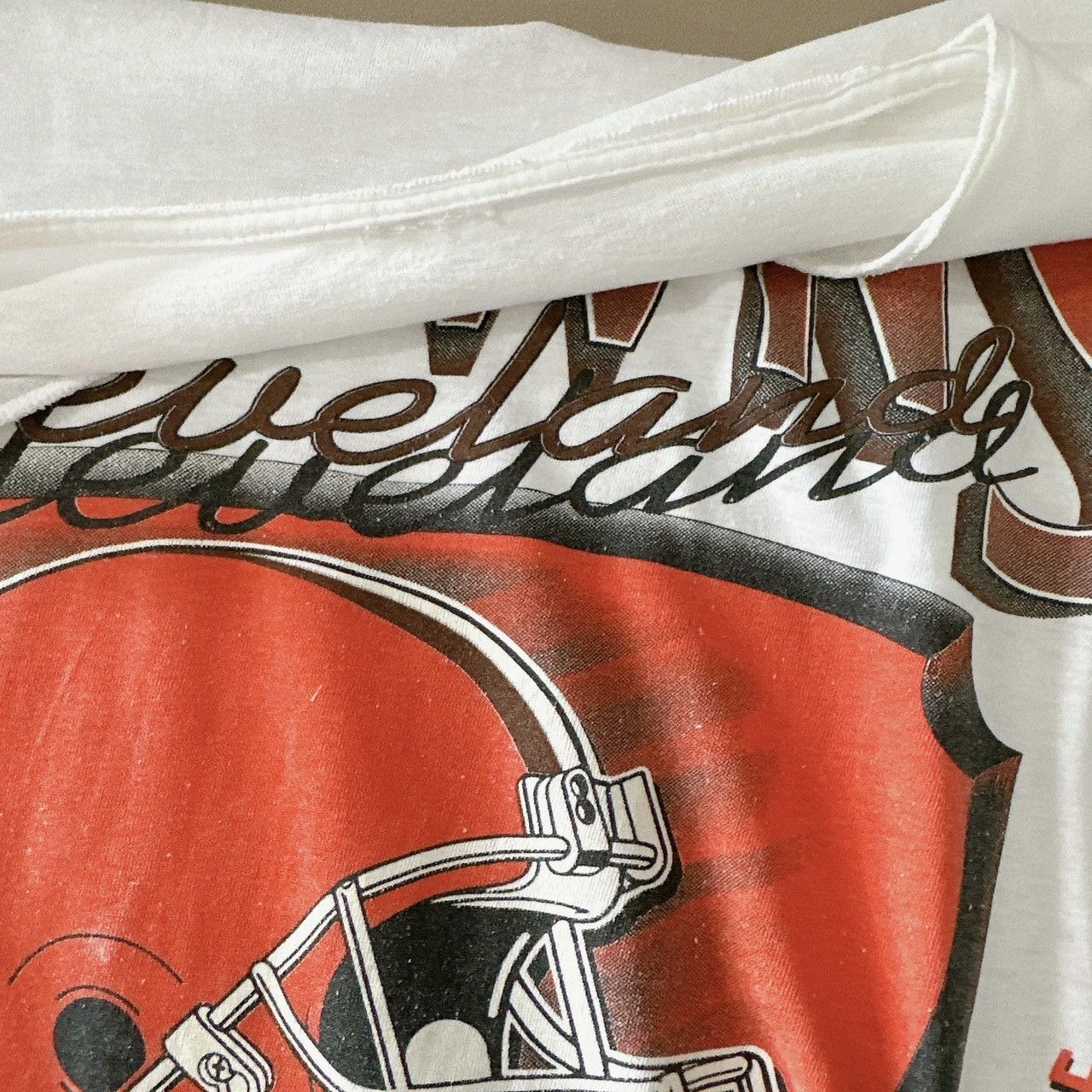 Vintage 90s Cleveland Brown NFL t-shirt/ XL Size US XL / EU 56 / 4 - 8 Thumbnail