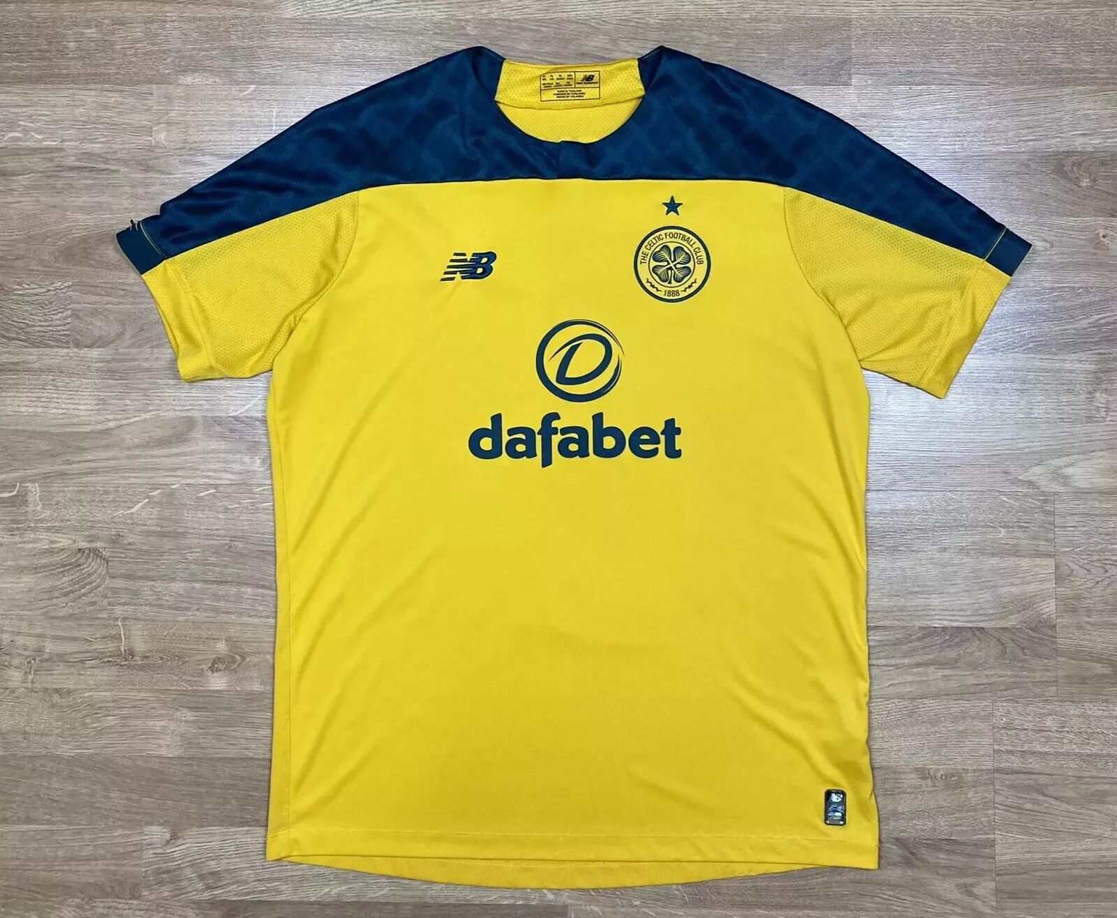 New Balance FC CELTIC 2019 2020 AWAY JERSEY SHIRT SOCCER FOOTBALL MENS Size US XL / EU 56 / 4 - 1 Thumbnail