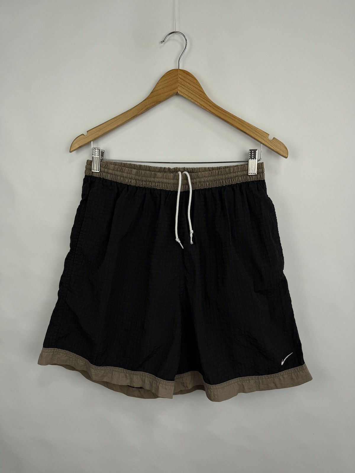 Nike 🇺🇸 Vintage 90s Nike Nylon Shorts Rare Retro Hype Y2K Size US 34 / EU 50 - 2 Thumbnail