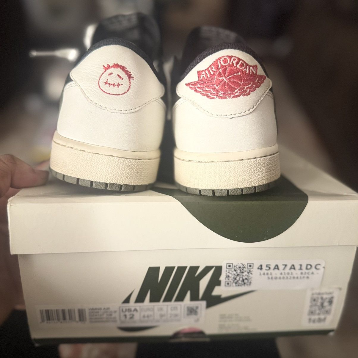 Jordan Brand × Travis Scott Travis Scott x Wmns Air Jordan 1 Retro Low Og Sp Olive Size US 10.5 / EU 43-44 - 8 Thumbnail