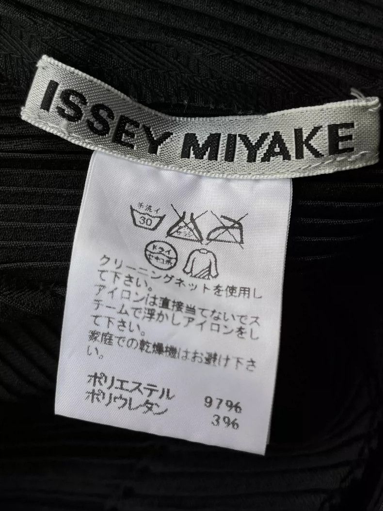 Issey Miyake Issey Miyake size:2 Black 3D steam pleated mainline dress Size XS / US 0-2 / IT 36-38 - 7 Thumbnail