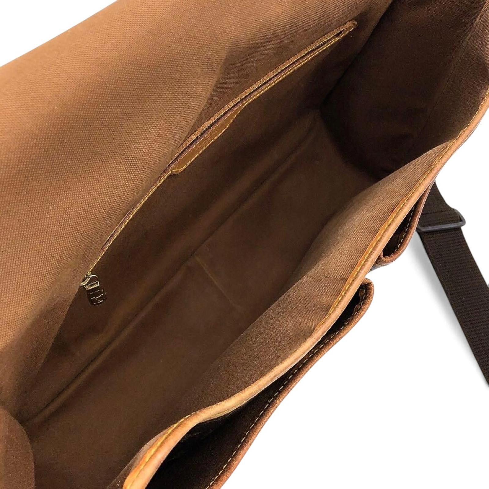Louis Vuitton Louis Vuitton - Monogram Canvas Men's Shoulder Bag Size ONE SIZE - 4 Thumbnail