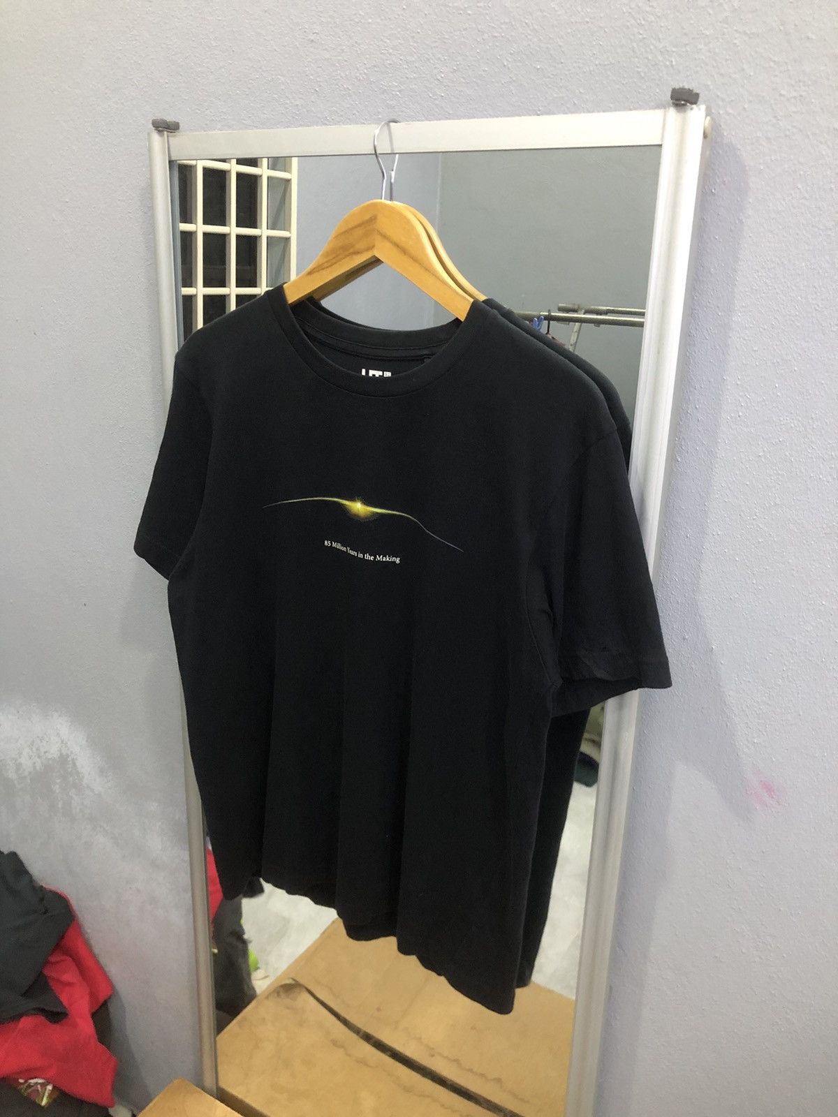 Club Sorayama × Uniqlo UNIQLO x Hajime Sorayama Jurassic World Tee (2022) – S Size US S / EU 44-46 / 1 - 7 Thumbnail