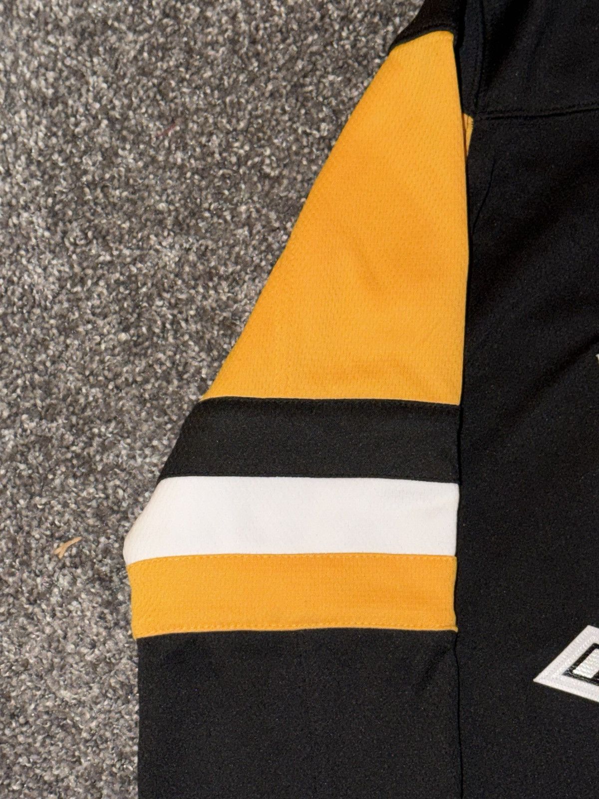 NHL Fanatics Breakaway NHL Pittsburgh Penguins Youth Jersey L/XL Size US L / EU 52-54 / 3 - 17 Thumbnail