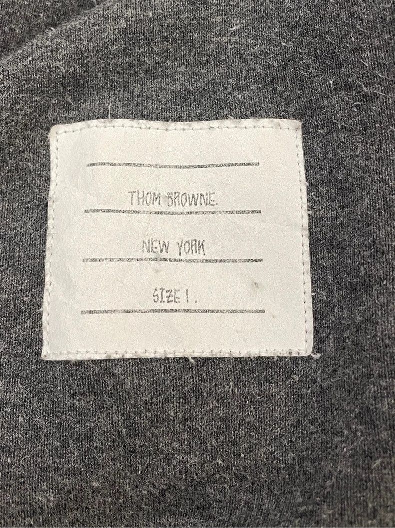 Thom Browne Thom browne Gray four-striped round-neck sweatshirt 2504-Ne Size US S / EU 44-46 / 1 - 5 Thumbnail