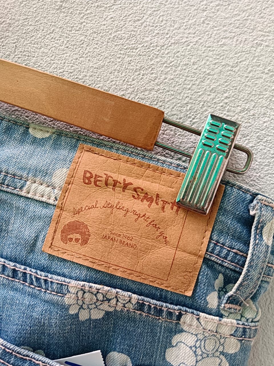 Betty Smith floral Jeans