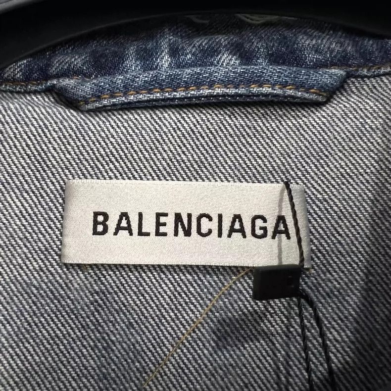 Balenciaga Balenciaga size 36 Back Letter Denim Jacket Size US S / EU 44-46 / 1 - 5 Thumbnail