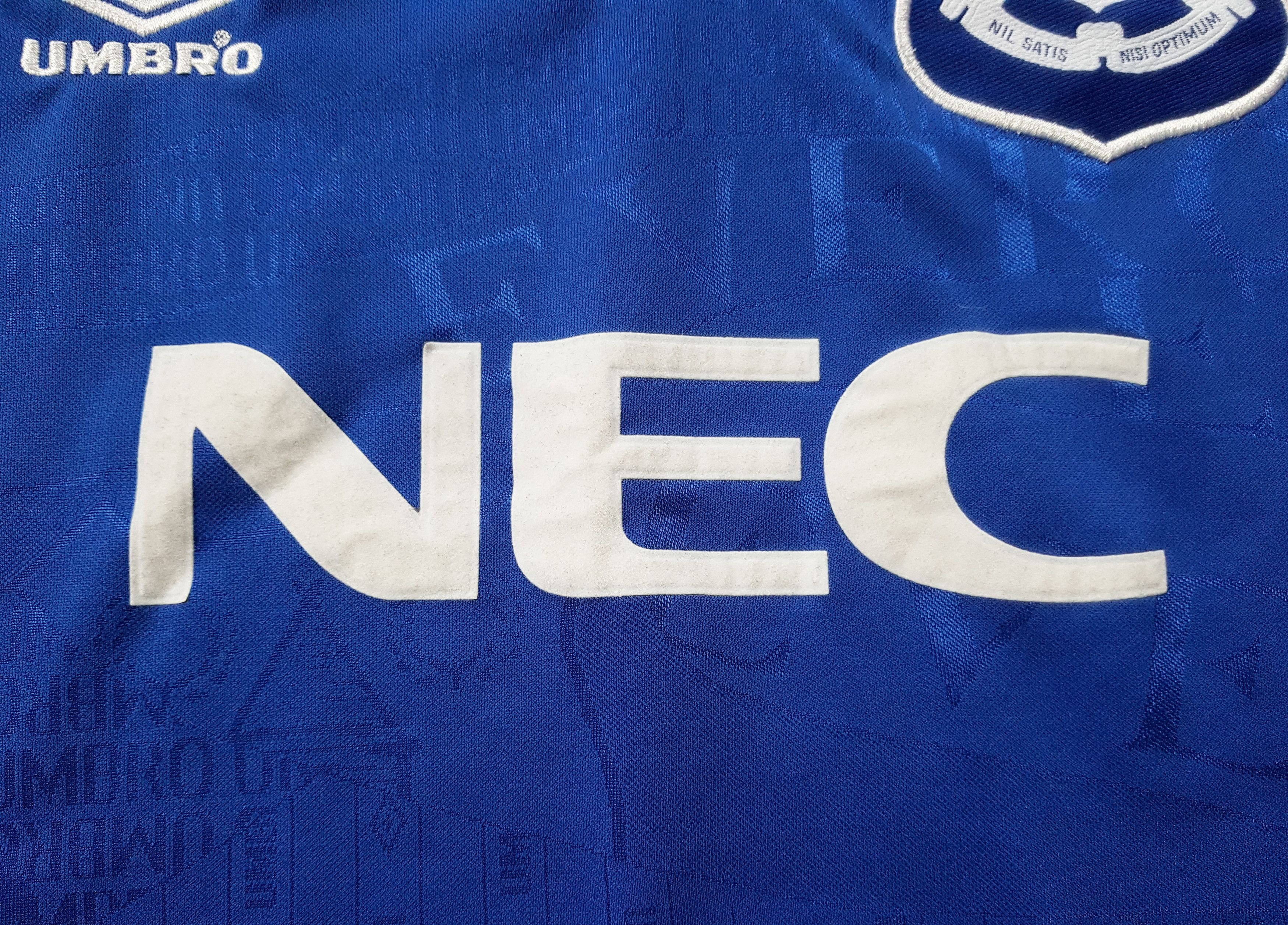 Umbro Vintage Umbro Everton 1995 Retro Football Soccer Jersey NEC Size US S / EU 44-46 / 1 - 4 Thumbnail
