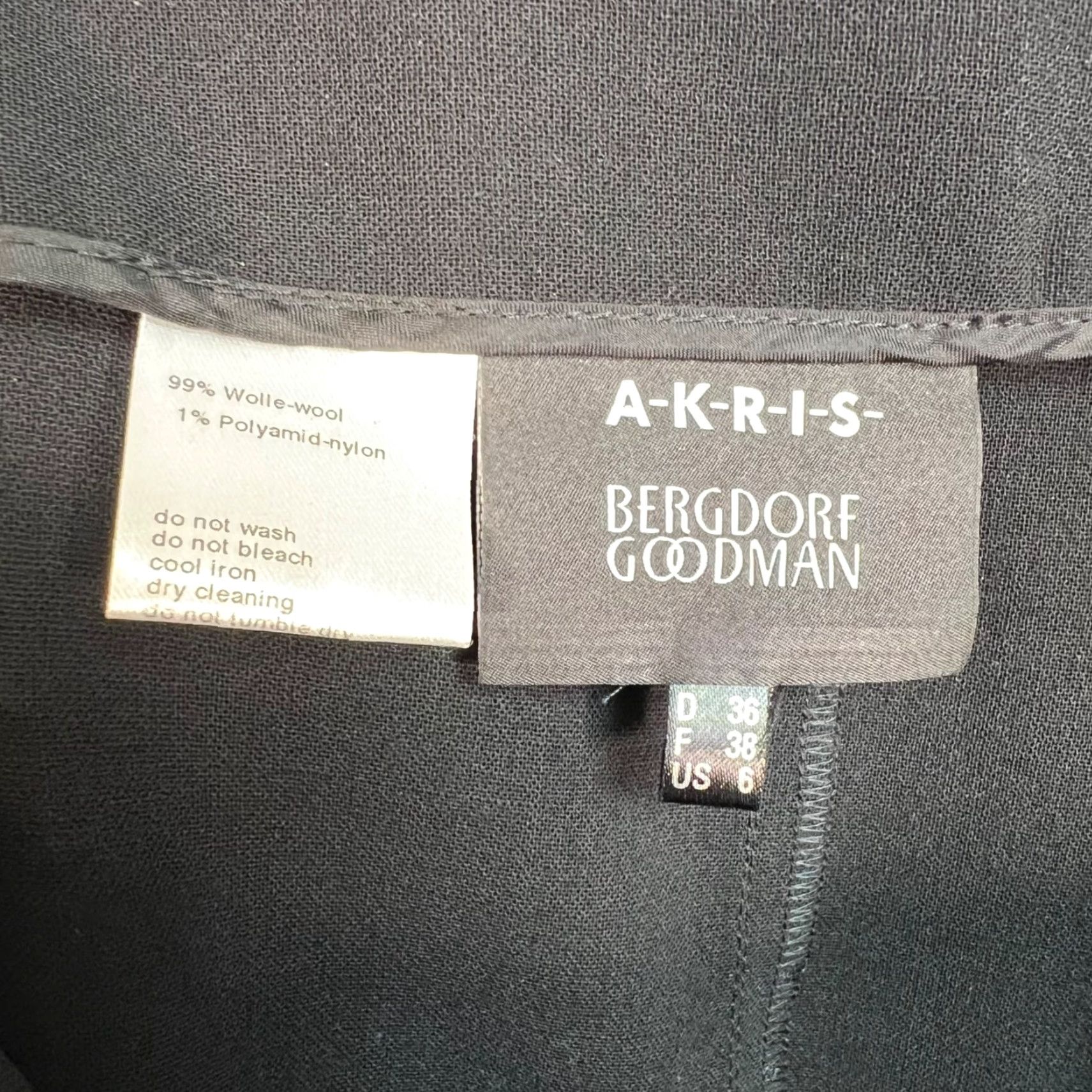 Akris VINTAGE Akris Bergdorf Goodman Womens Black Wool Blend Trousers Size 6 Tapered Leg Pants Size 28" / US 6 / IT 42 - 3 Thumbnail