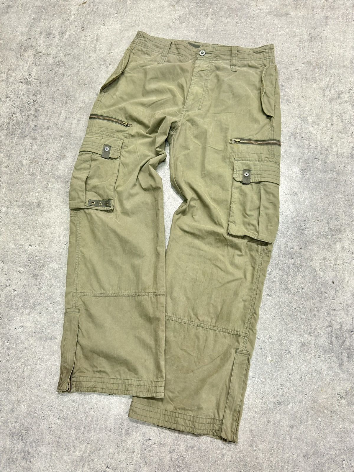 Le Grande Bleu (L.G.B.) ss05 Share Spirit Multi Pocket Cargo Pants