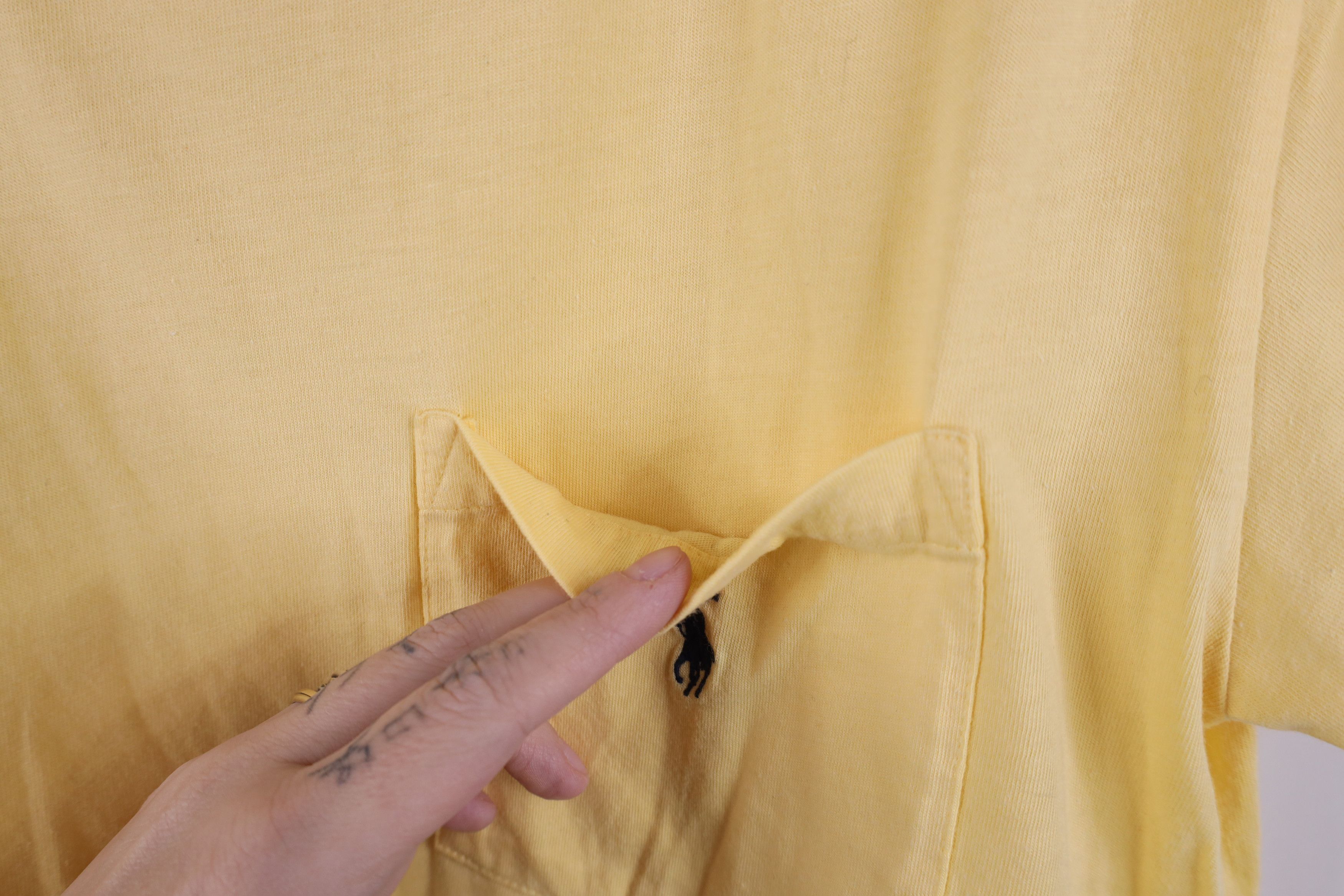 Ralph Lauren Vintage 90s Polo Sport Ralph Lauren Pocket T-Shirt Yellow Size US S / EU 44-46 / 1 - 5 Thumbnail