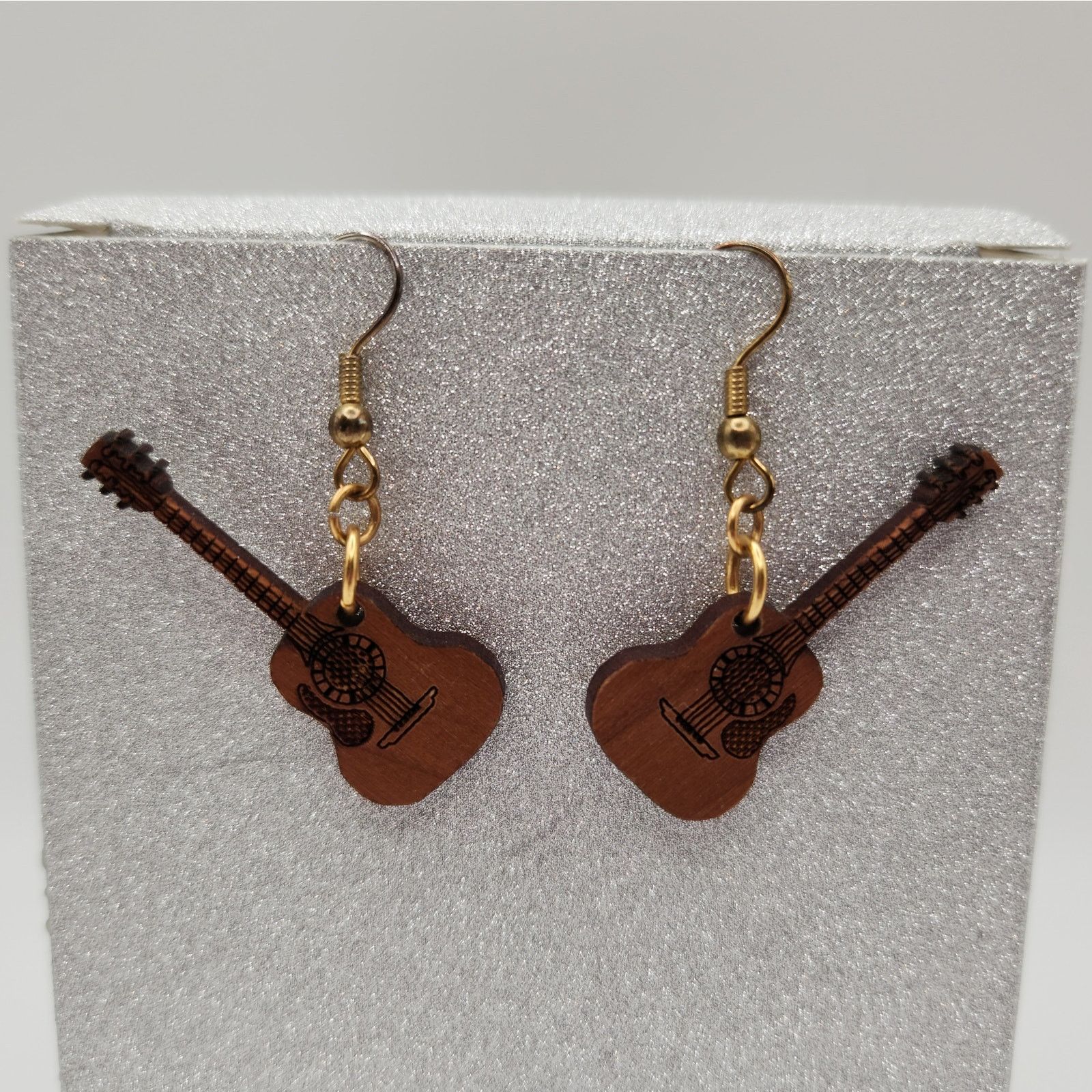 Other Brown Wooden Guitar Hook Earrings Size ONE SIZE - 7 Thumbnail