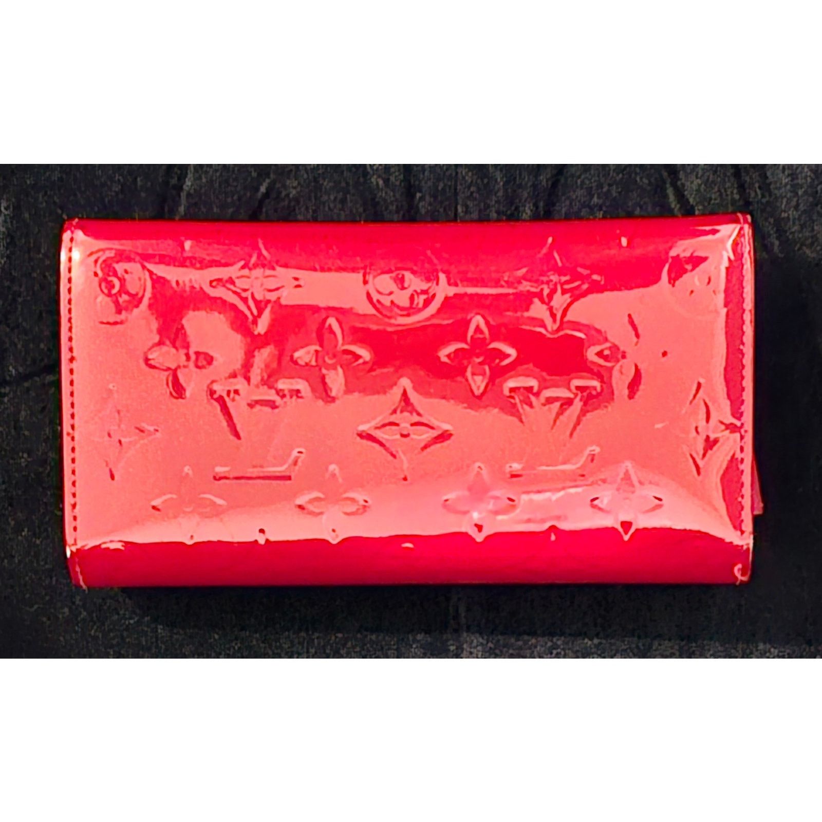 Louis Vuitton Louis Vuitton Vernis Red Portefeuille Sarah Wallet Size ONE SIZE - 3 Thumbnail
