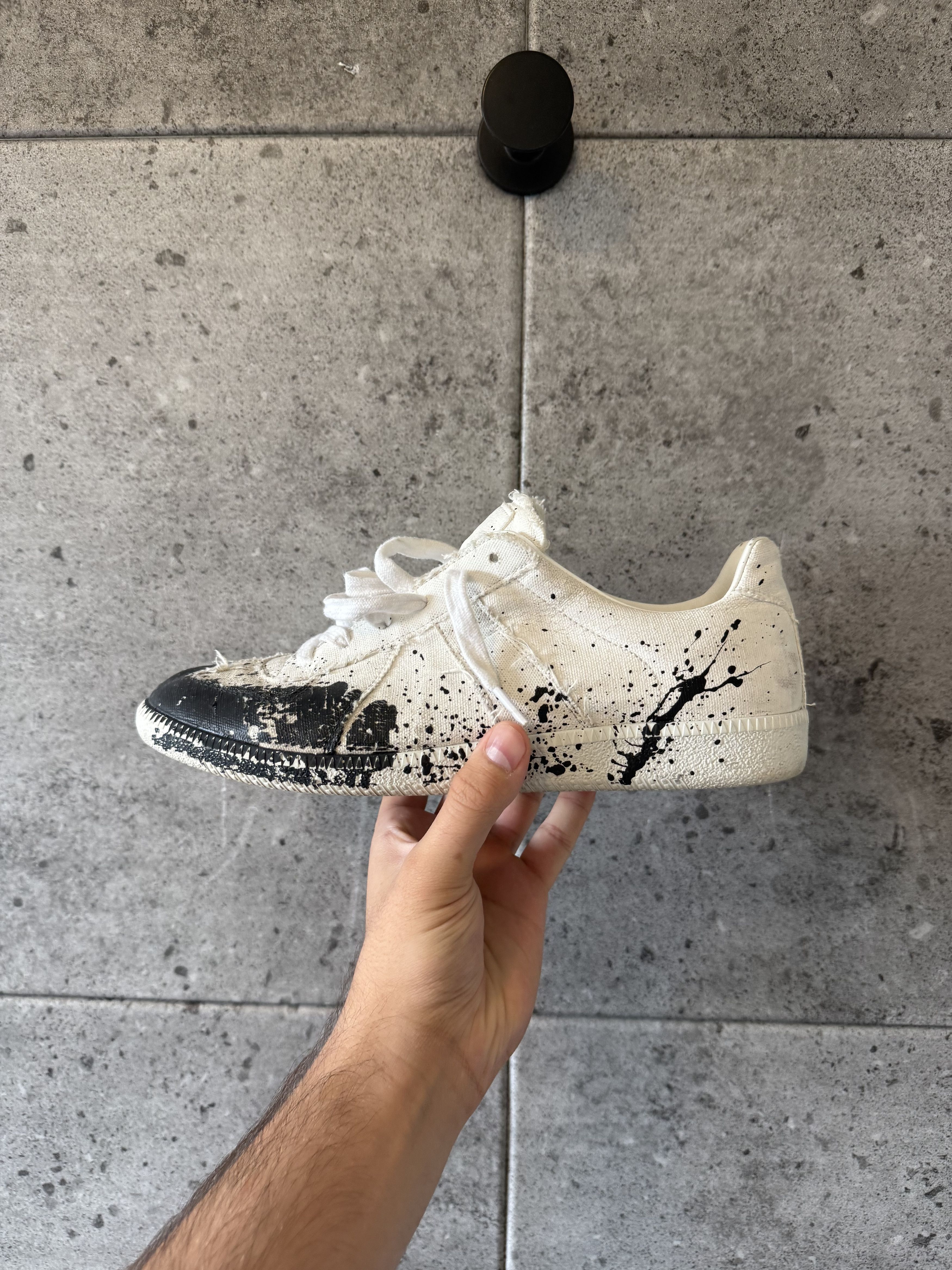 Maison Margiela Maison Margiela canvas paint splatter sneakers Size US 9 / EU 42 - 14 Thumbnail
