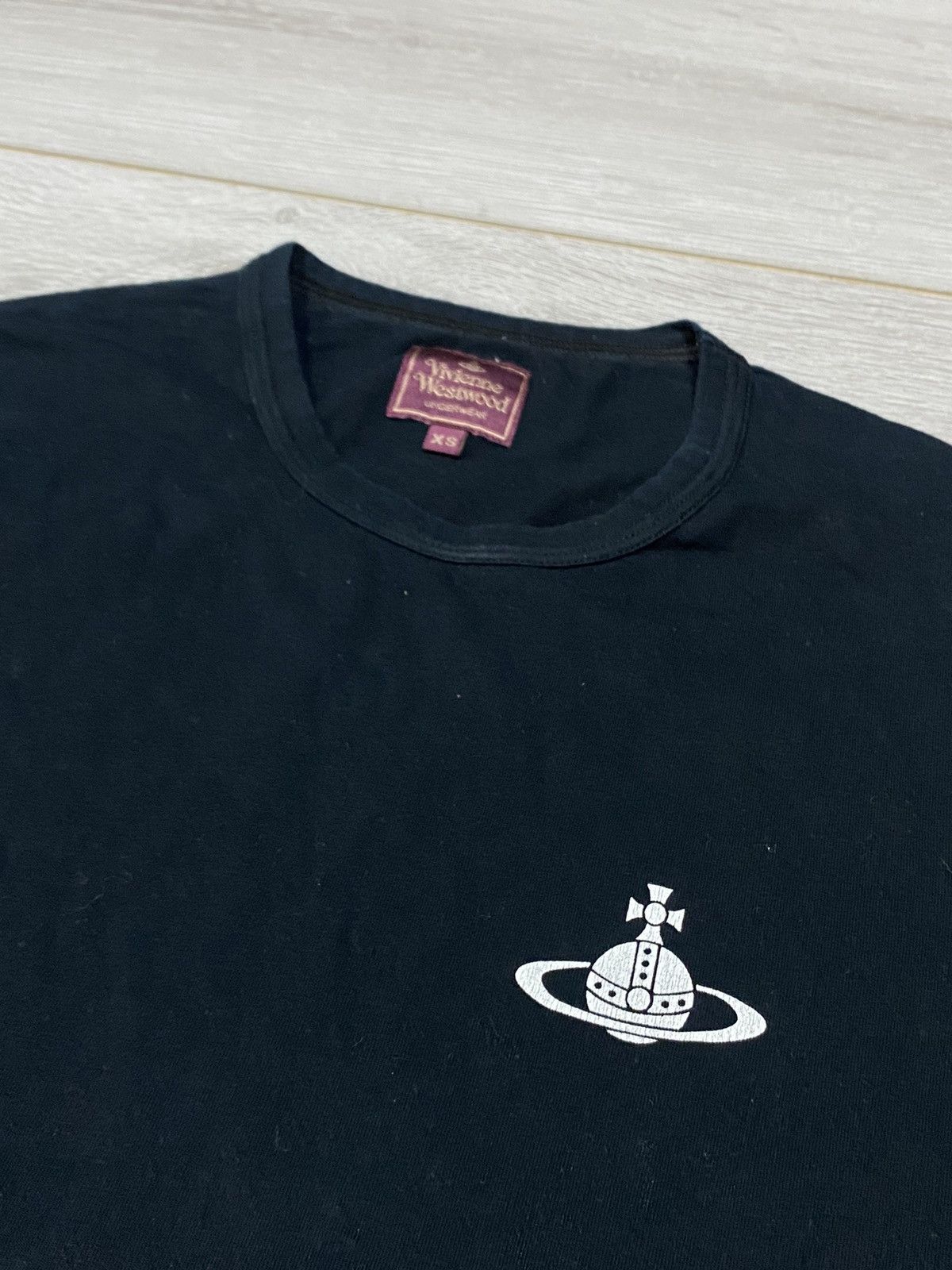 Vivienne Westwood Vivienne Westwood red tab orb vintage t-shirt Size US XS / EU 42 / 0 - 3 Thumbnail