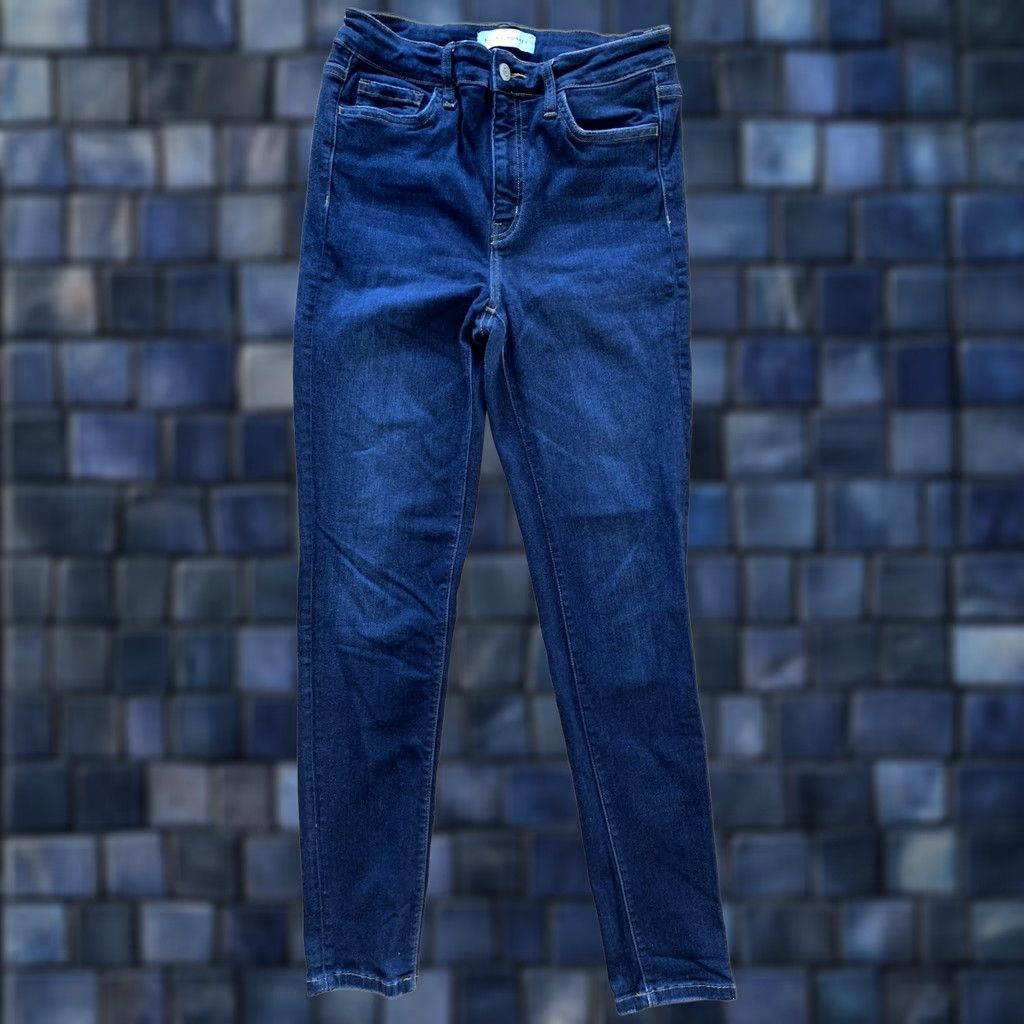 Vintage Flying Monkey Jeans Womens 28 Blue Skinny Cotton Stretch Pockets Dark Wash Women Denim Jeans Swing USA Logo Size 28" / US 6 / IT 42 - 1 Thumbnail