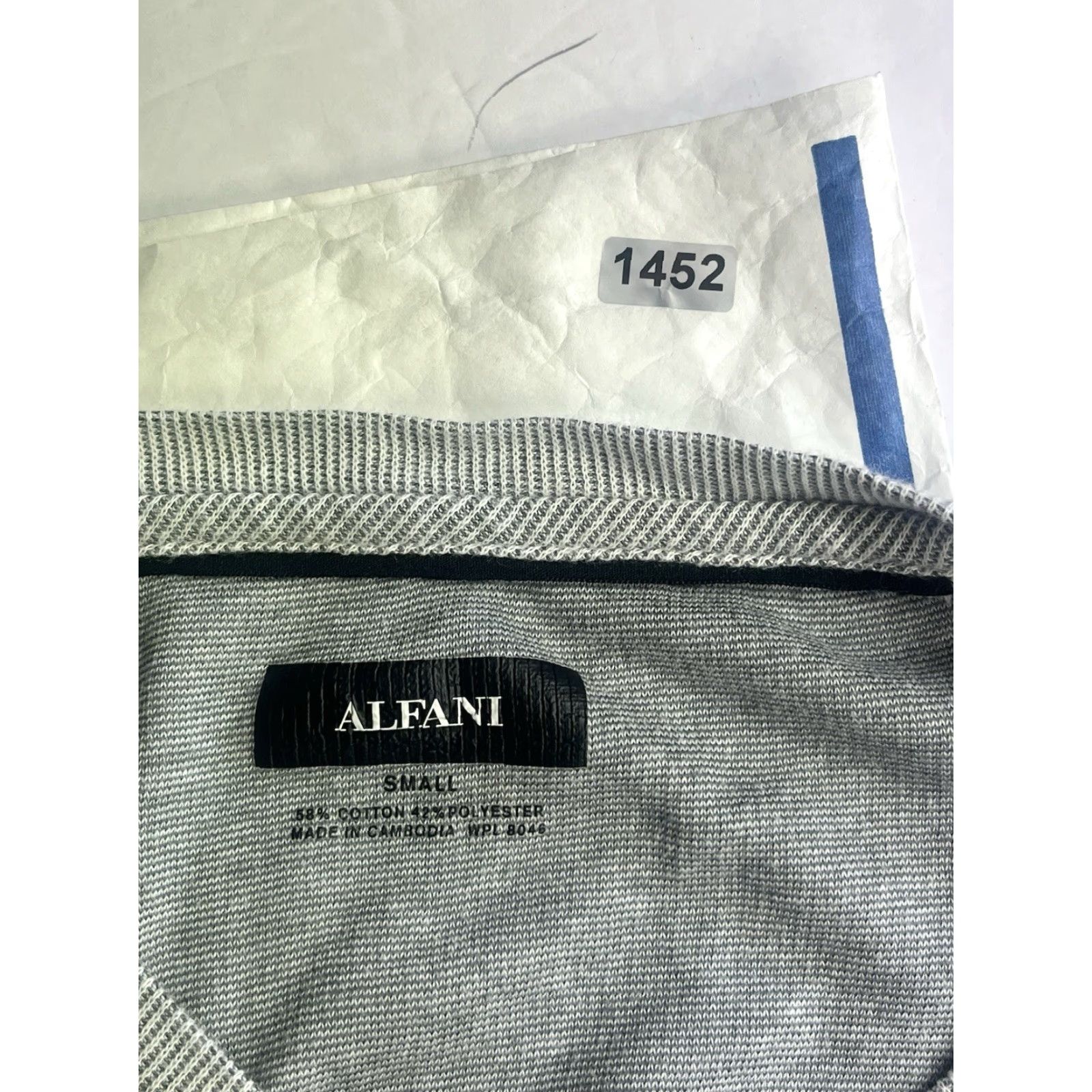 Alfani Alfani Mens Solid V-Neck Cotton Gray Long Sleeve Size Small Shirt Pullover Knit Casual Formal Womens Mens? Size US S / EU 44-46 / 1 - 8 Thumbnail