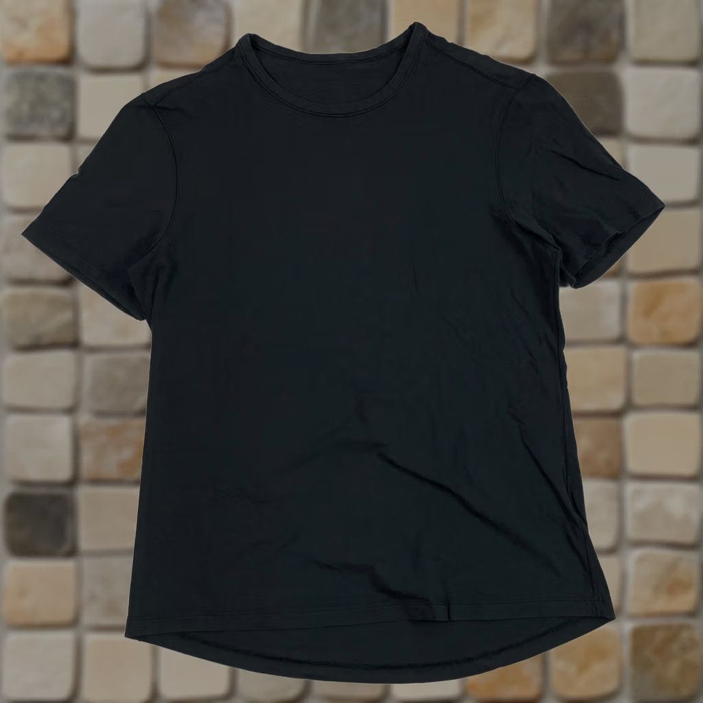 Lululemon Lululemon Mens Medium Black 5 Year Basic Short Sleeve Workout Gym Stretch Shirt Size US M / EU 48-50 / 2 - 1 Thumbnail