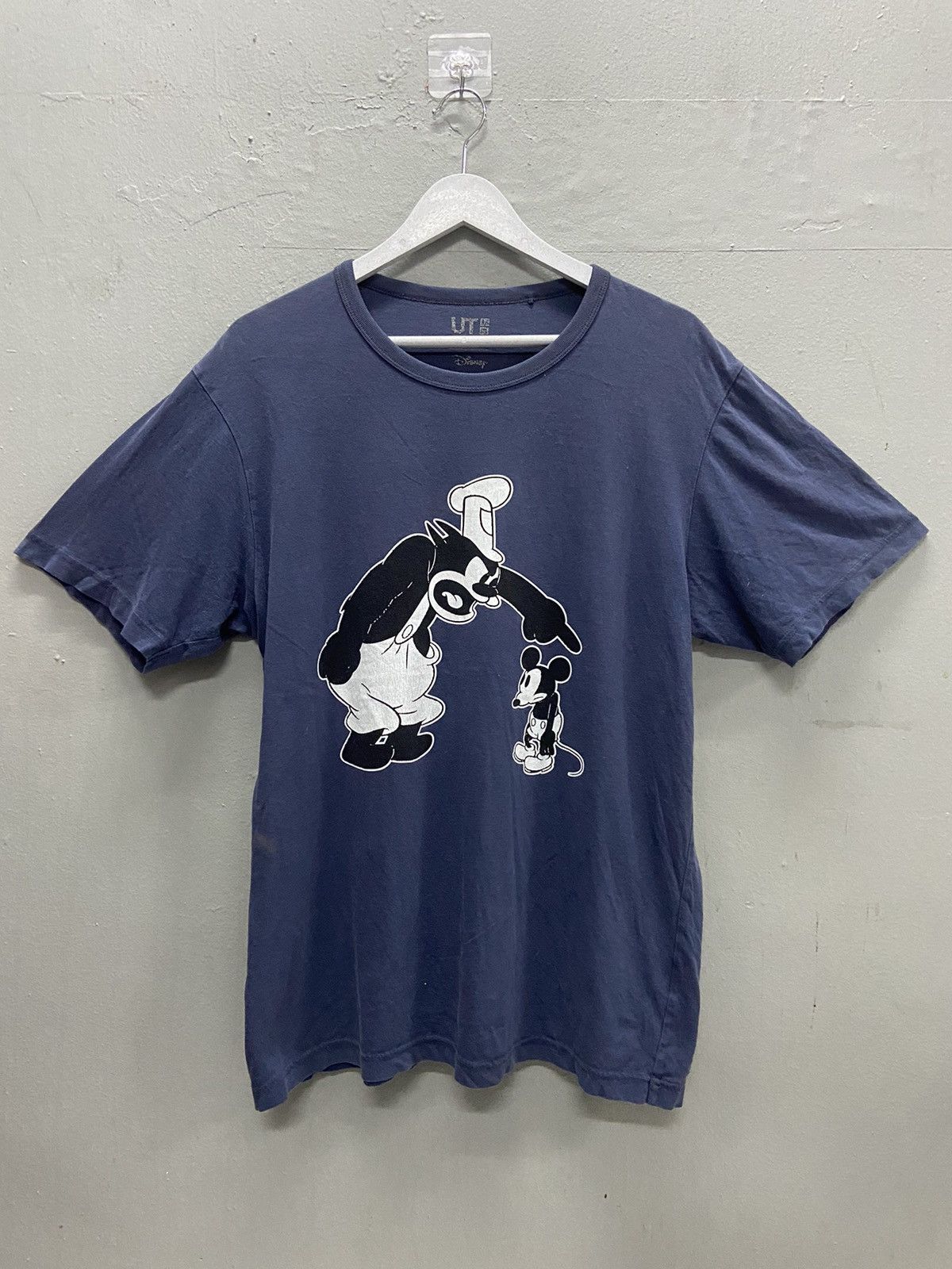 GU PETE AND MICKEY MOUSE X UNIQLO TEE SHIRT Size US L / EU 52-54 / 3 - 1 Thumbnail