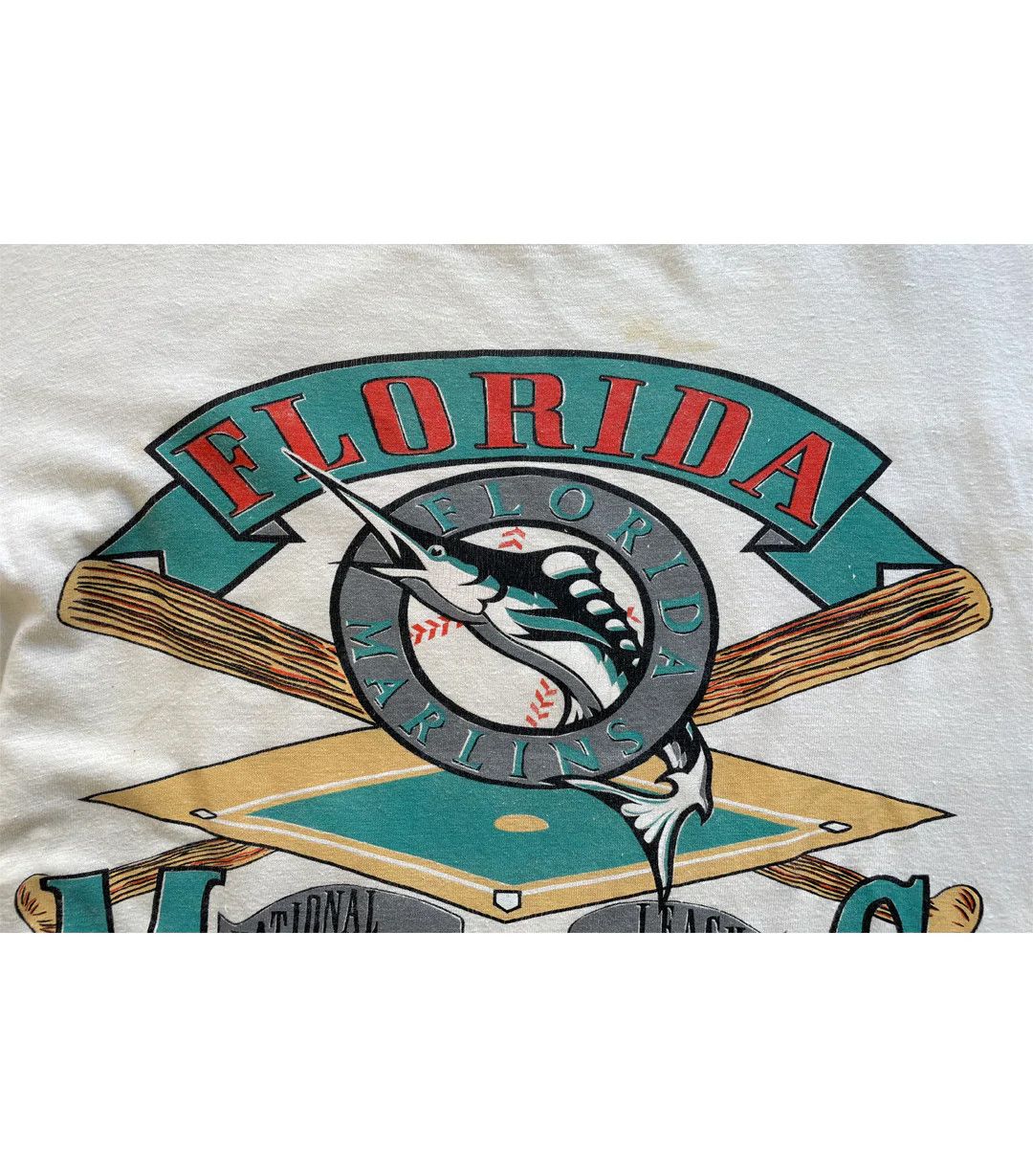 Vintage 90's Vintage Florida Marlins T-Shirt Size US L / EU 52-54 / 3 - 4 Thumbnail