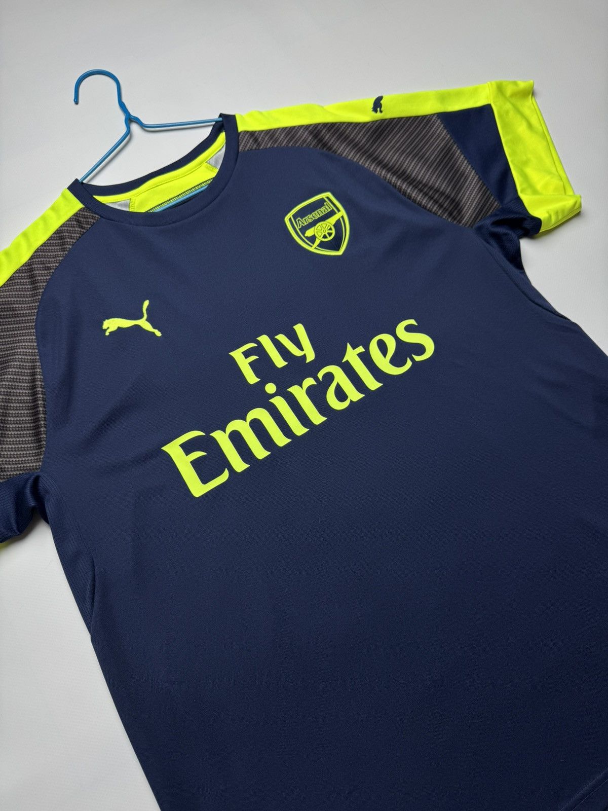 Puma ARSENAL LONDON 2016/17 FOOTBALL SHIRT SOCCER JERSEY PUMA Size US XL / EU 56 / 4 - 2 Thumbnail