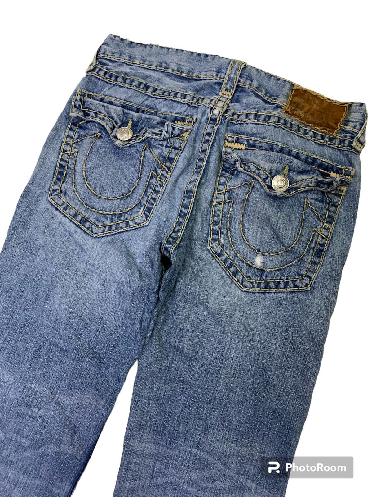 True Religion True Religion Ripped Denim Size US 33 - 2 Thumbnail
